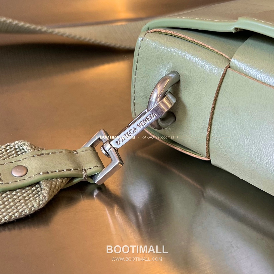 보테가베네타 카프스킨 슬림 숄더백 Bottega Veneta Calfskin Slim Shoulder Bag 741777 23cm 5