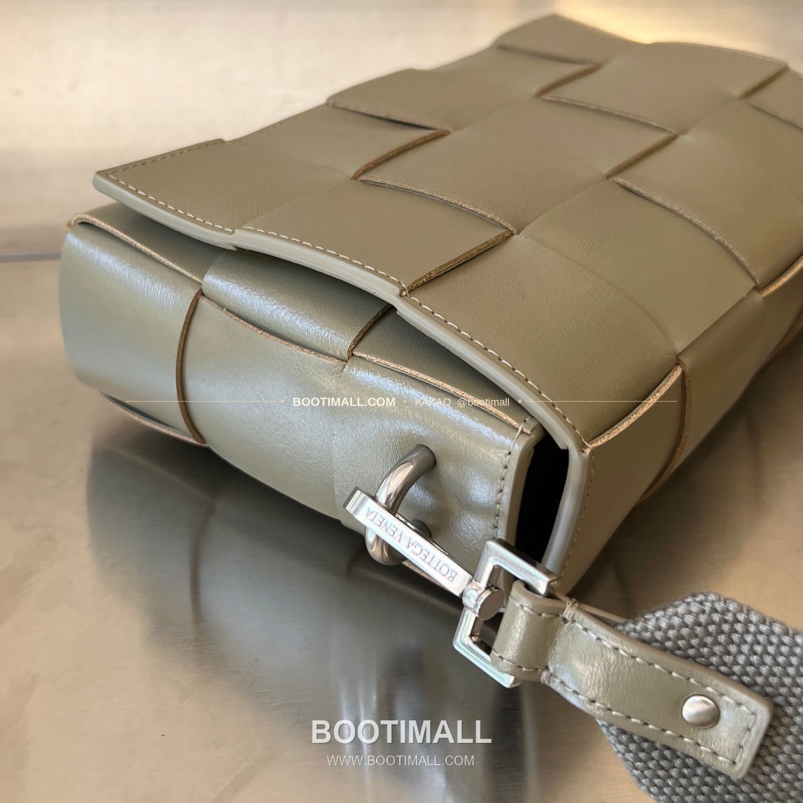 보테가베네타 카프스킨 슬림 숄더백 Bottega Veneta Calfskin Slim Shoulder Bag 741777 23cm 3