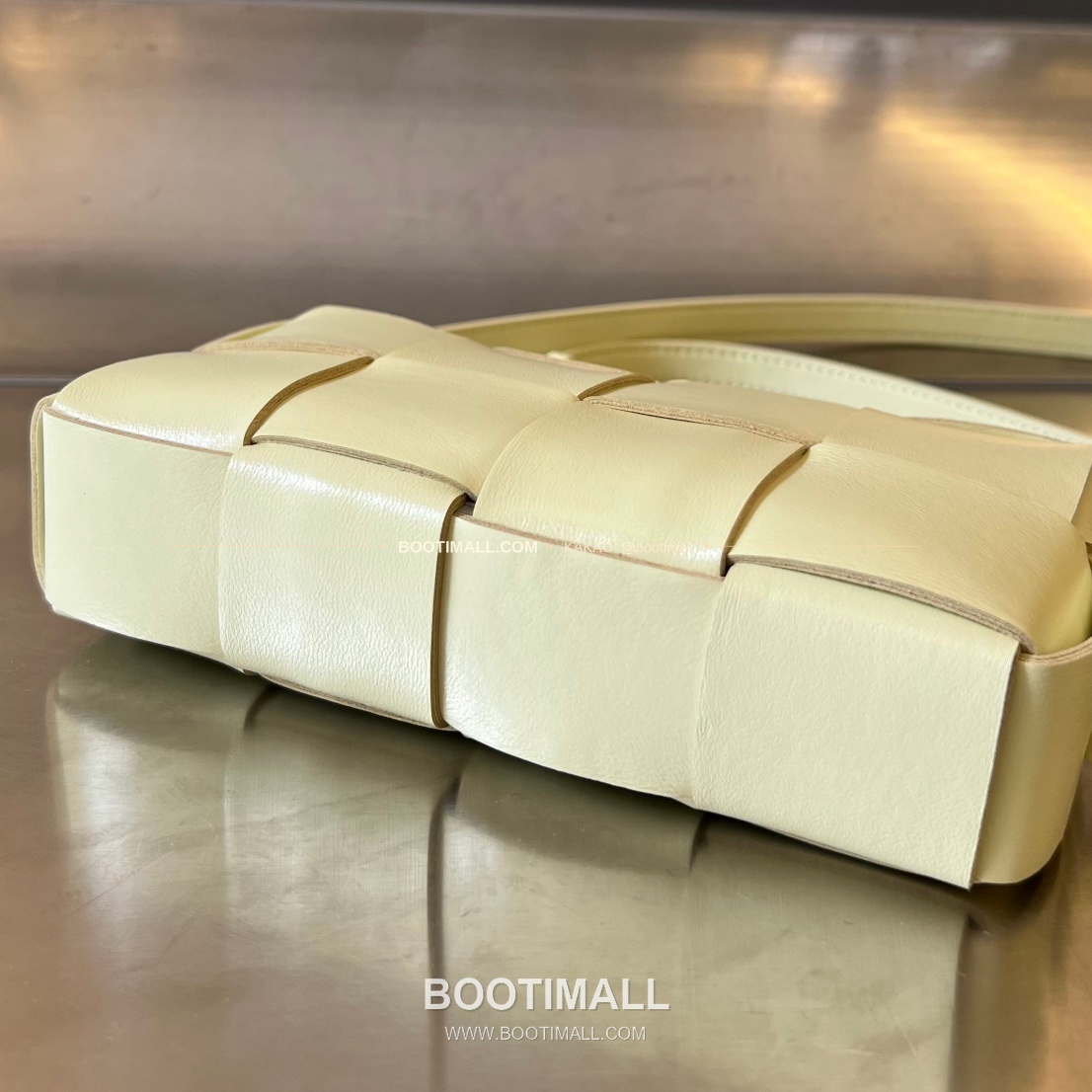 보테가베네타 카프스킨 슬림 미니 숄더백 Bottega Veneta Calfskin Slim Mini Shoulder Bag 755031 18cm 3