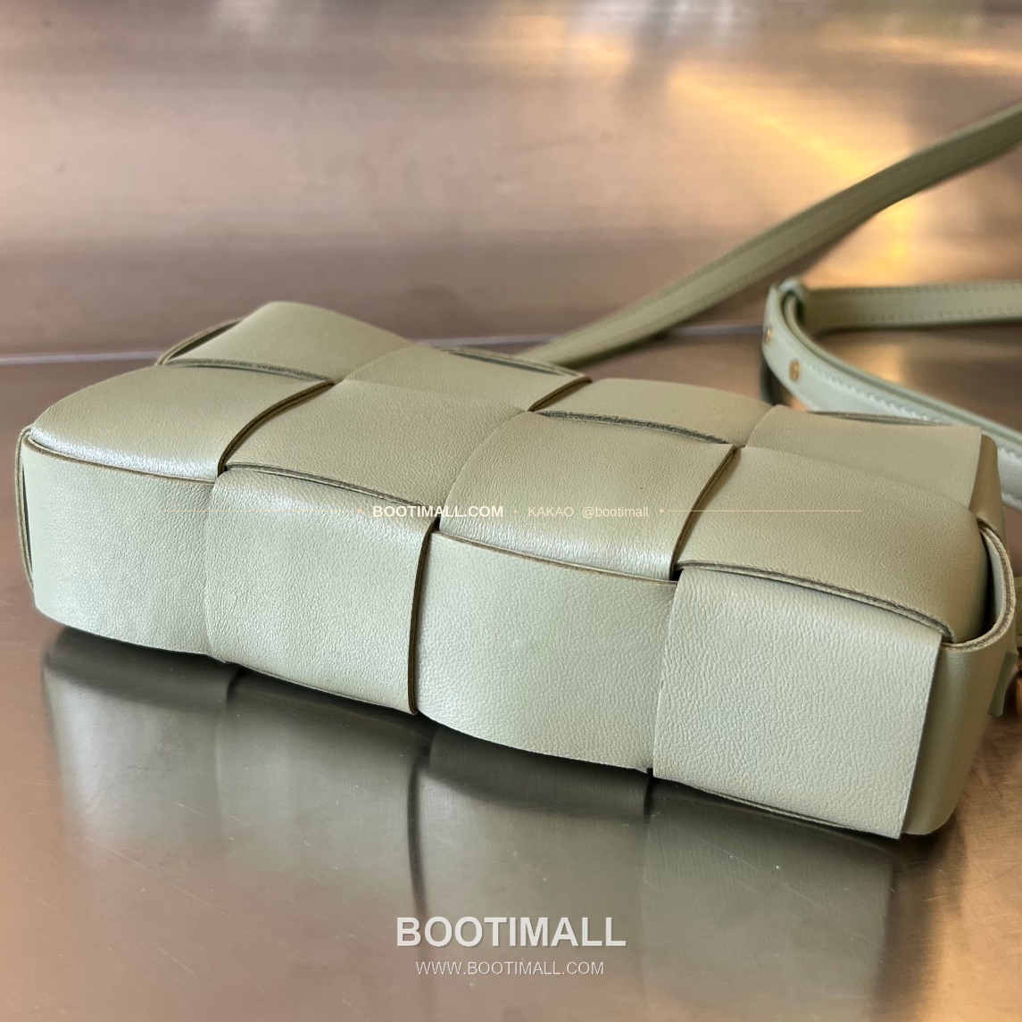 보테가베네타 카프스킨 슬림 미니 숄더백 Bottega Veneta Calfskin Slim Mini Shoulder Bag 755031 18cm 3