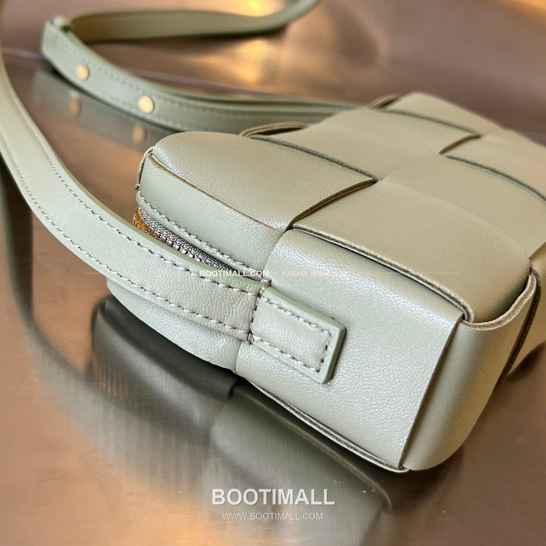 보테가베네타 카프스킨 슬림 미니 숄더백 Bottega Veneta Calfskin Slim Mini Shoulder Bag 755031 18cm 9