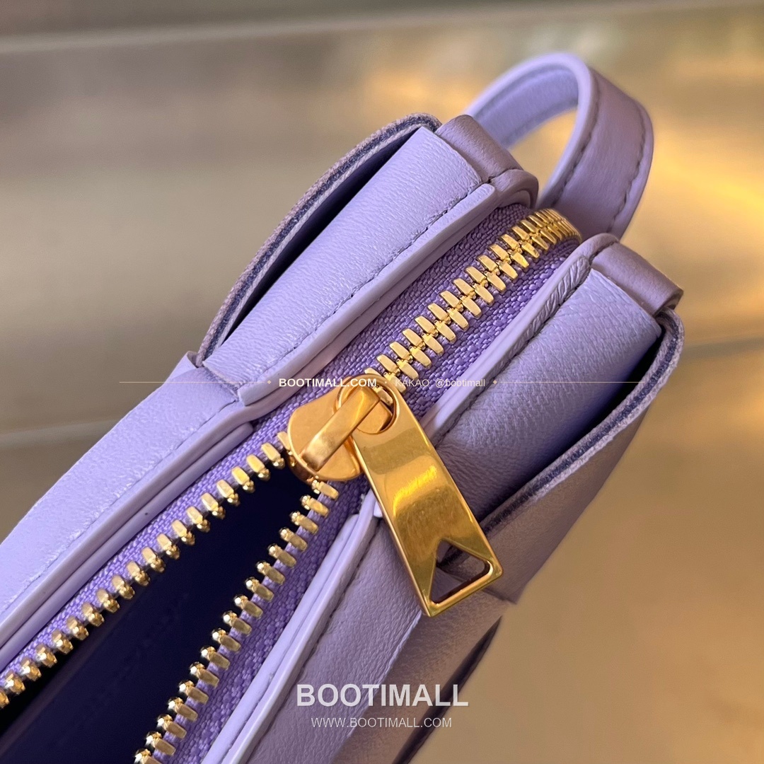 보테가베네타 카프스킨 슬림 미니 숄더백 Bottega Veneta Calfskin Slim Mini Shoulder Bag 755031 18cm 8