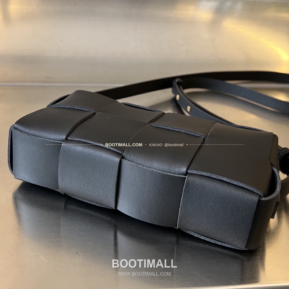 보테가베네타 카프스킨 슬림 미니 숄더백 Bottega Veneta Calfskin Slim Mini Shoulder Bag 755031 18cm 3