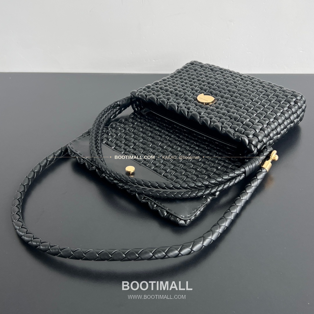 보테가베네타 스윙 인트레치아토 램스킨 플랩 토트백 Bottega Veneta Swing Intrecciato Lambskin Flap Tote Bag 764073 25cm 4