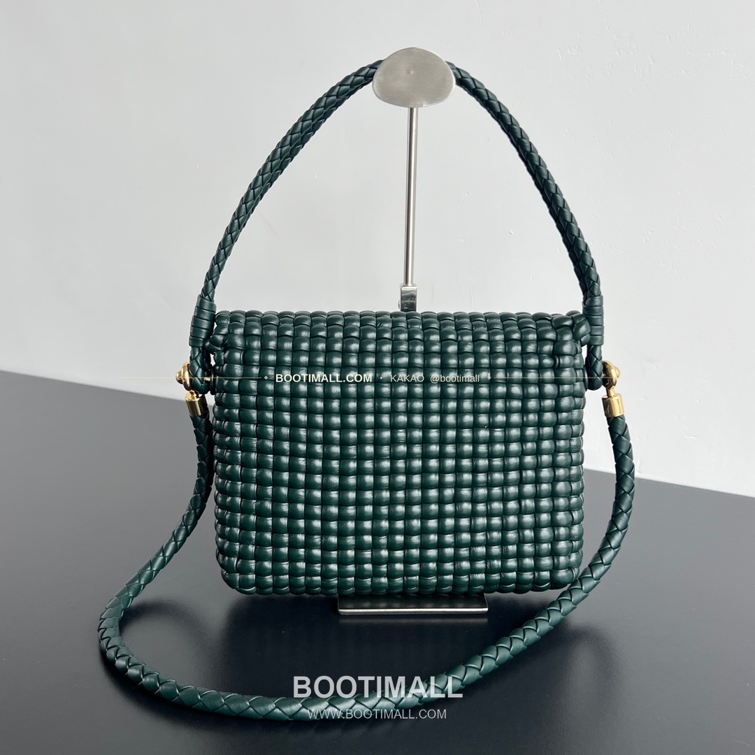 보테가베네타 스윙 인트레치아토 램스킨 플랩 토트백 Bottega Veneta Swing Intrecciato Lambskin Flap Tote Bag 764073 25cm 2