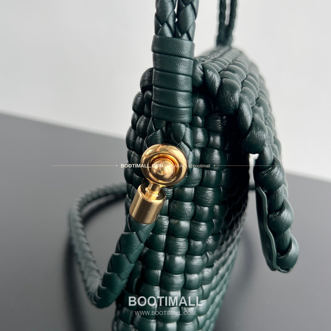 보테가베네타 스윙 인트레치아토 램스킨 플랩 토트백 Bottega Veneta Swing Intrecciato Lambskin Flap Tote Bag 764073 25cm 6