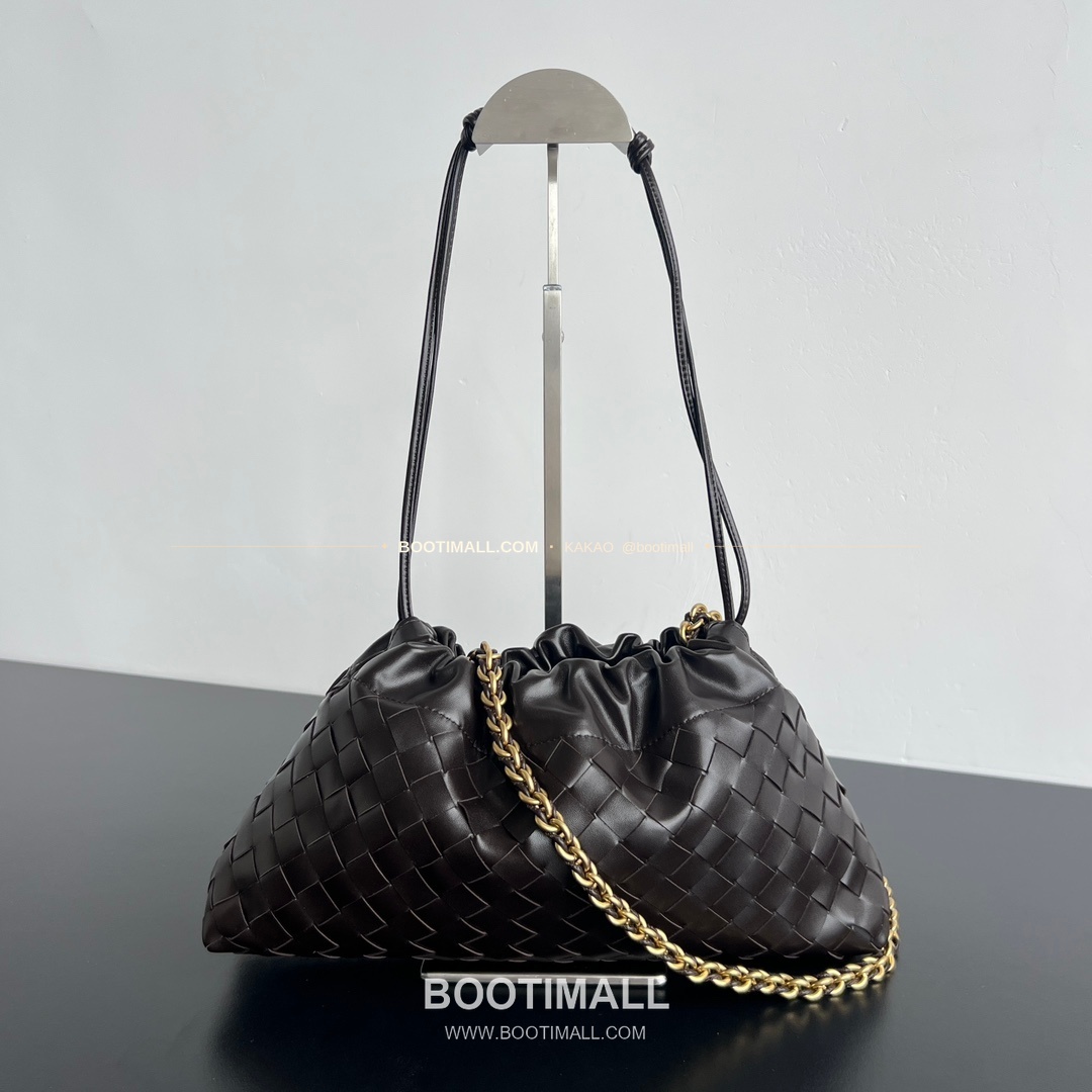 보테가베네타 더스트백 인트레치아토 드로스트링 체인 숄더백 Bottega Veneta Dustbag Intrecciato Drawstring Chain Shoulder Bag 839394 33cm 1