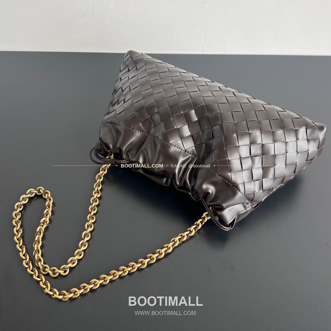 보테가베네타 더스트백 인트레치아토 드로스트링 체인 숄더백 Bottega Veneta Dustbag Intrecciato Drawstring Chain Shoulder Bag 839394 33cm 4