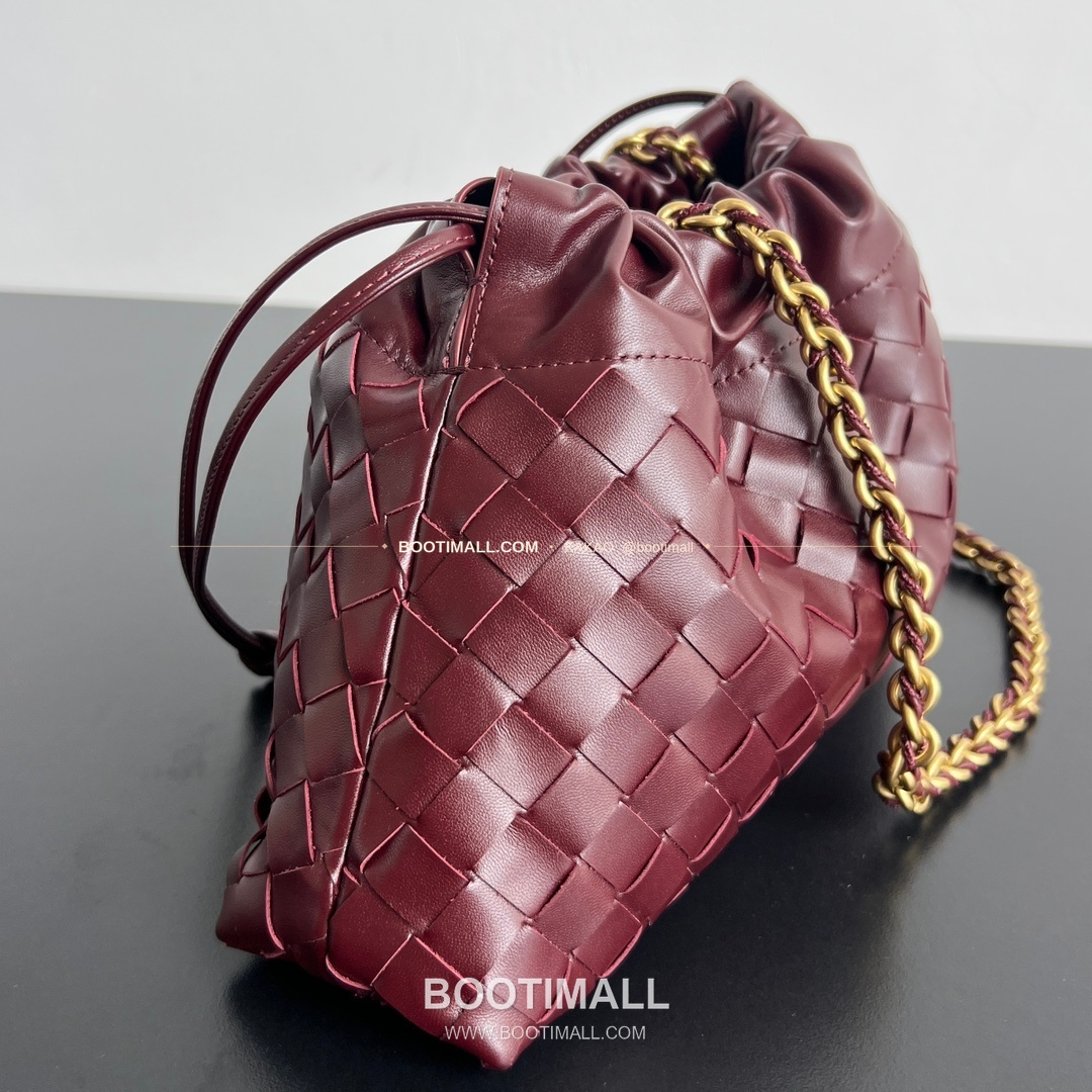 보테가베네타 더스트백 인트레치아토 드로스트링 체인 숄더백 Bottega Veneta Dustbag Intrecciato Drawstring Chain Shoulder Bag 839394 33cm 2