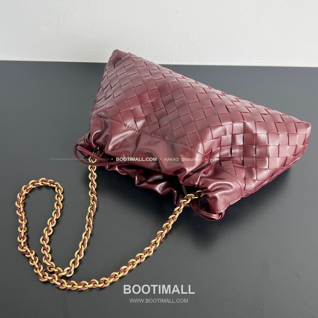 보테가베네타 더스트백 인트레치아토 드로스트링 체인 숄더백 Bottega Veneta Dustbag Intrecciato Drawstring Chain Shoulder Bag 839394 33cm 4