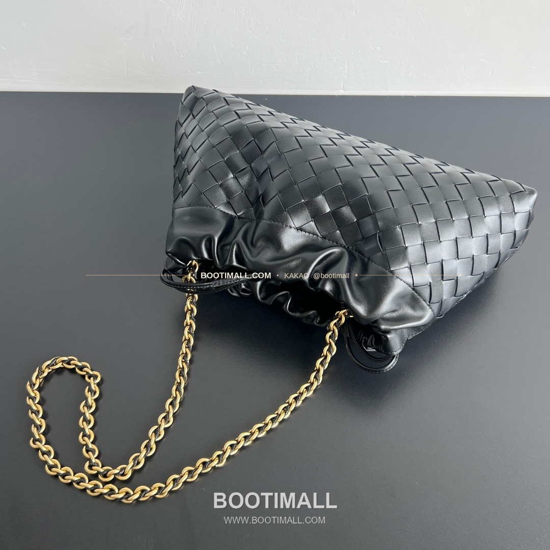 보테가베네타 더스트백 인트레치아토 드로스트링 체인 숄더백 Bottega Veneta Dustbag Intrecciato Drawstring Chain Shoulder Bag 839394 33cm 4