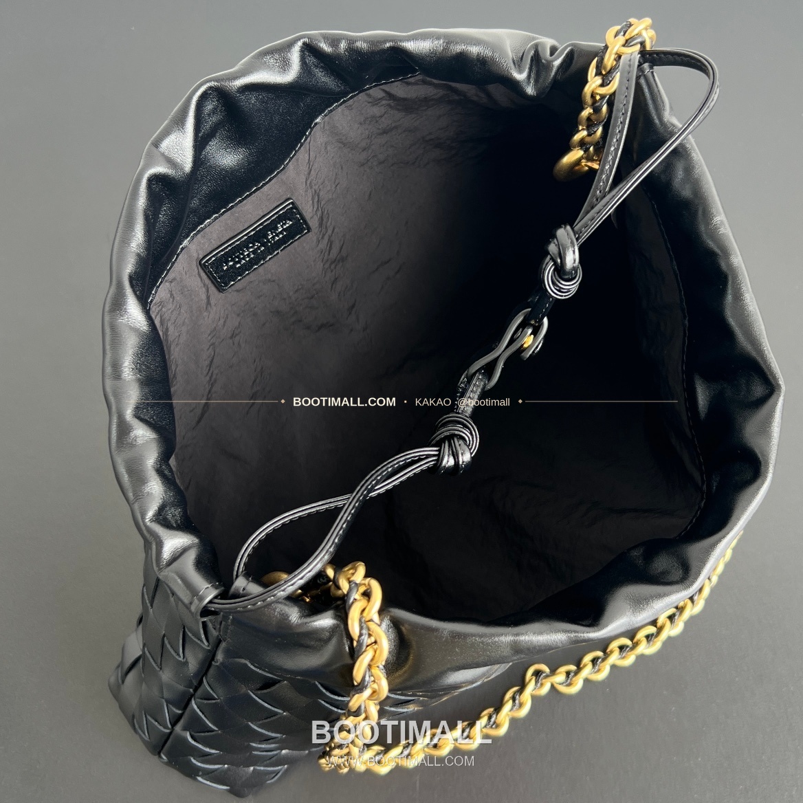 보테가베네타 더스트백 인트레치아토 드로스트링 체인 숄더백 Bottega Veneta Dustbag Intrecciato Drawstring Chain Shoulder Bag 839394 33cm 5