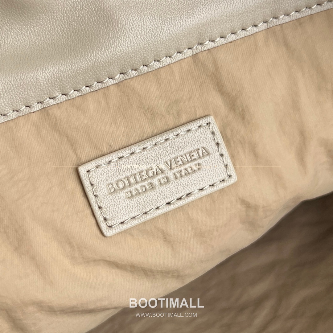 보테가베네타 더스트백 인트레치아토 드로스트링 체인 숄더백 Bottega Veneta Dustbag Intrecciato Drawstring Chain Shoulder Bag 839394 33cm 8