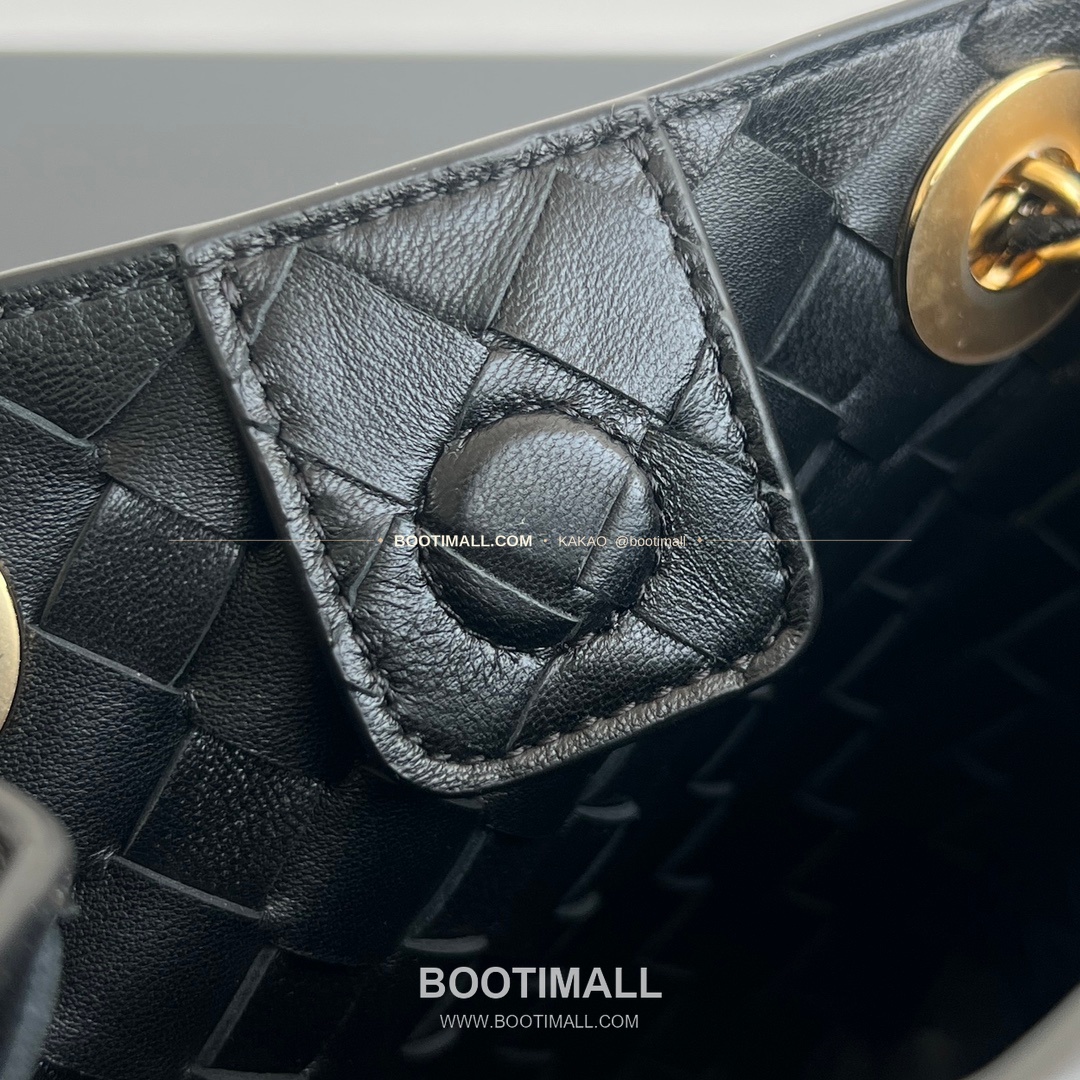 보테가베네타 체인 패러슈트 램스킨 버킷 숄더백 Bottega Veneta Chain Parachute Lambskin Bucket Shoulder Bag 817175 21cm 8