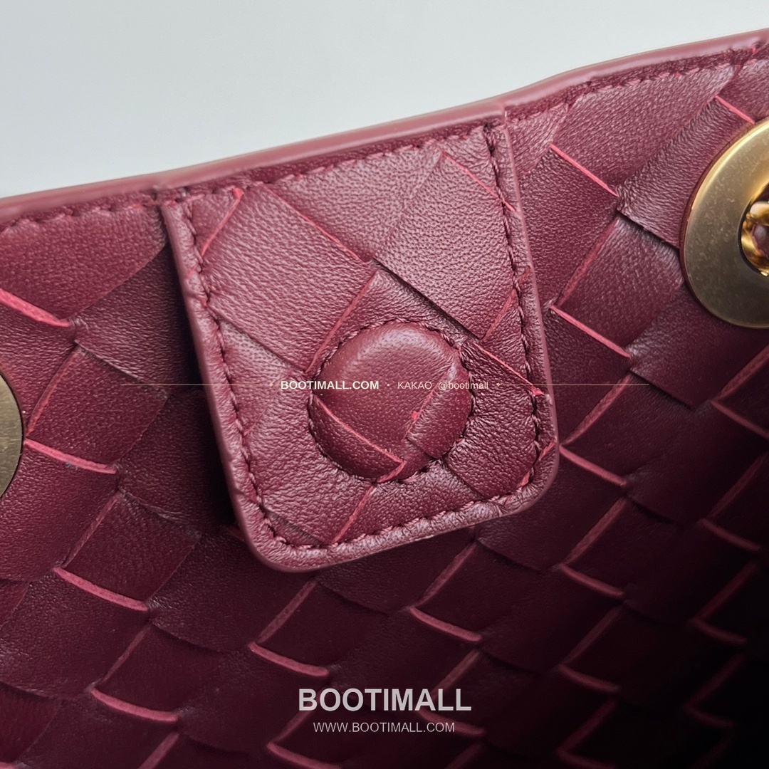 보테가베네타 체인 패러슈트 램스킨 버킷 숄더백 Bottega Veneta Chain Parachute Lambskin Bucket Shoulder Bag 817175 21cm 8