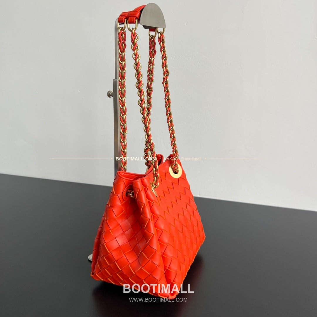 보테가베네타 체인 패러슈트 램스킨 버킷 숄더백 Bottega Veneta Chain Parachute Lambskin Bucket Shoulder Bag 817175 21cm 2