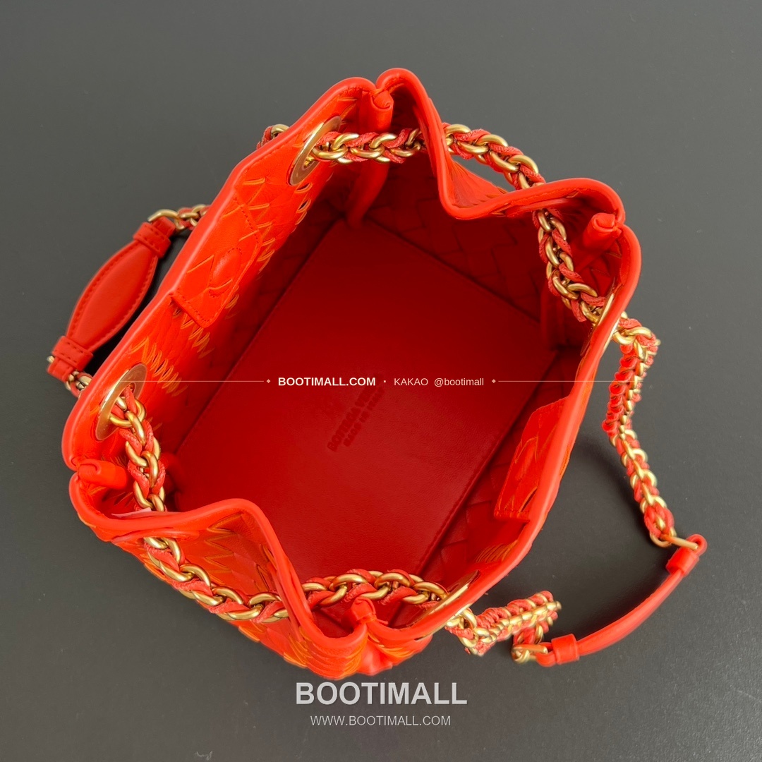 보테가베네타 체인 패러슈트 램스킨 버킷 숄더백 Bottega Veneta Chain Parachute Lambskin Bucket Shoulder Bag 817175 21cm 5