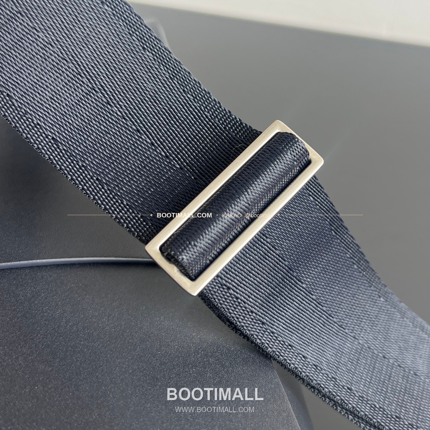 보테가베네타 인트레치아토 카프스킨 스퀘어 백팩 Bottega Veneta Intrecciato Calfskin Square Backpack 680092 34cm 7