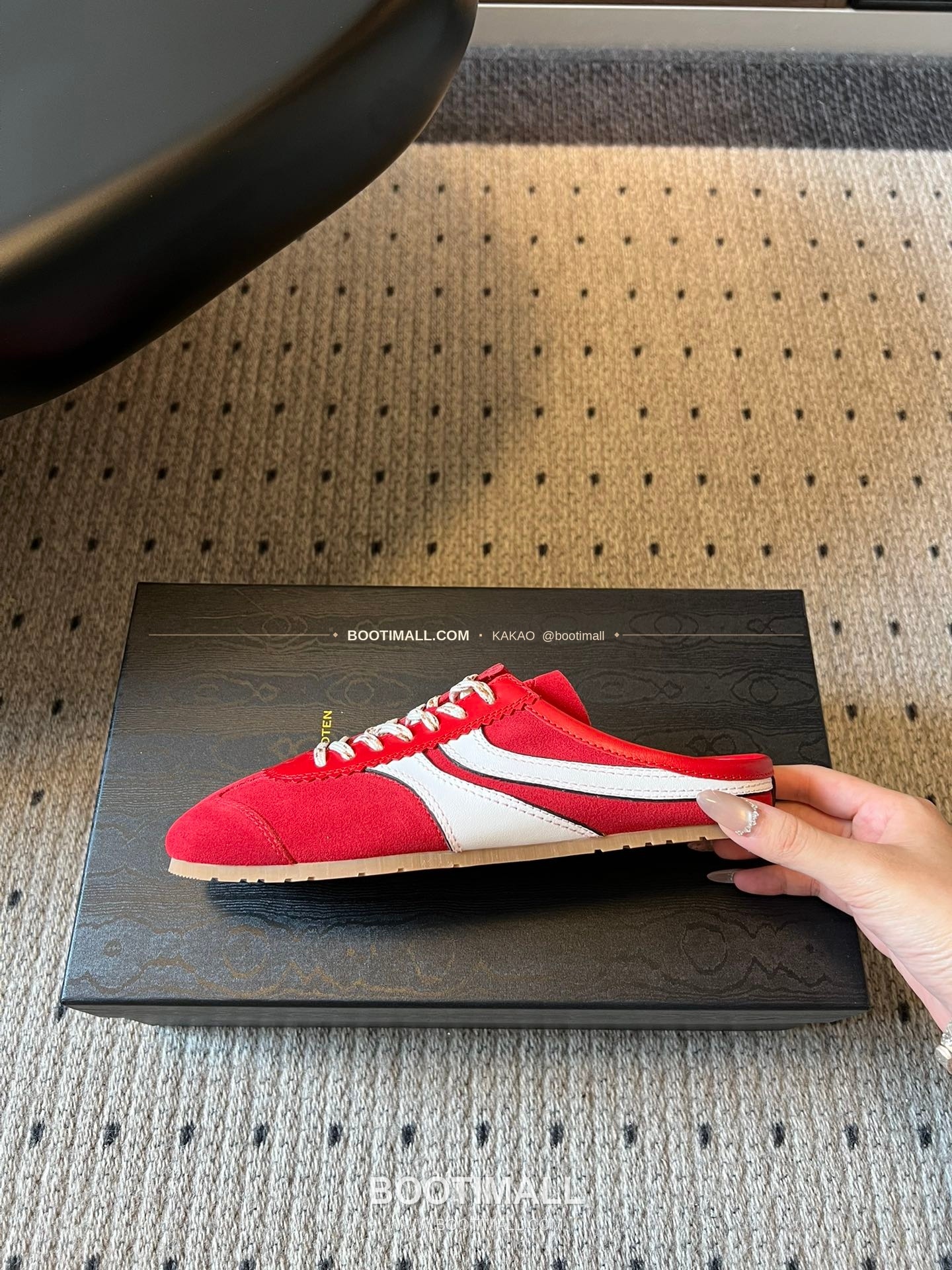 드리스반노튼 2026SS 소가죽 레이스업 독일군 하프 슬리퍼 스니커즈 Dries Van Noten 2026 SS Cow Leather Lace-Up German Trainer Half Mule Black Sneakers 5