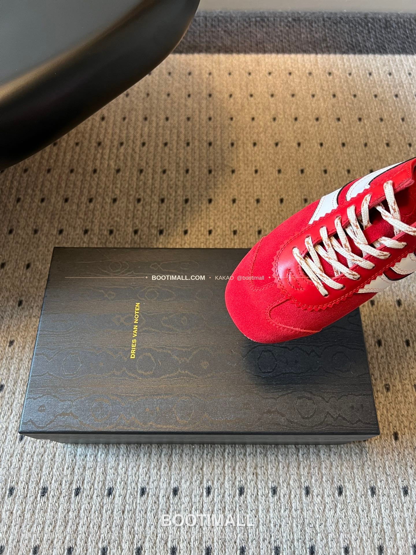 드리스반노튼 2026SS 소가죽 레이스업 독일군 하프 슬리퍼 스니커즈 Dries Van Noten 2026 SS Cow Leather Lace-Up German Trainer Half Mule Black Sneakers 7