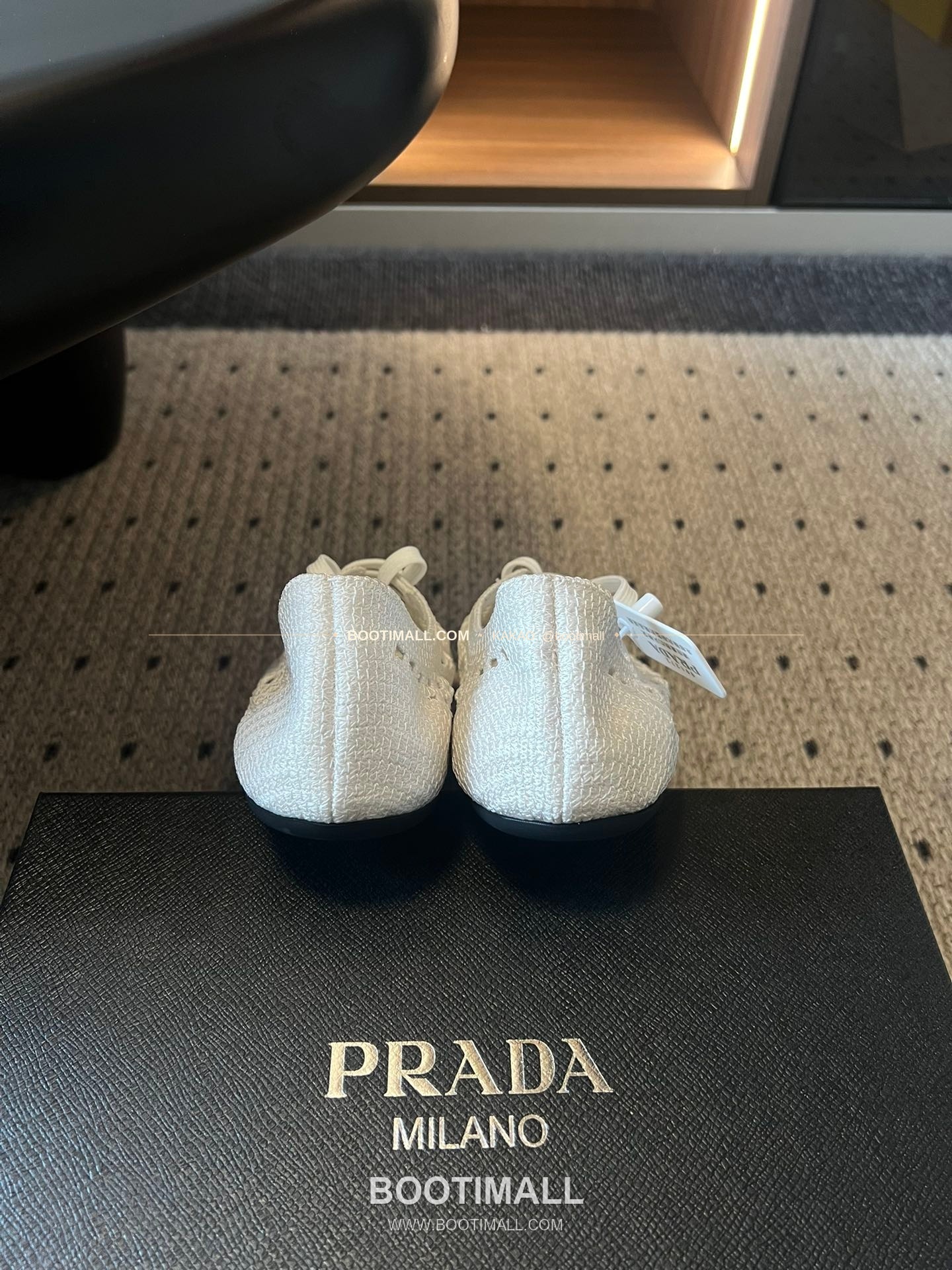 프라다 2026SS 메쉬 자수 레이스업 로우탑 스니커즈 Prada 2026 SS Mesh Embroidered Lace-Up Low Top Black Sneakers 9