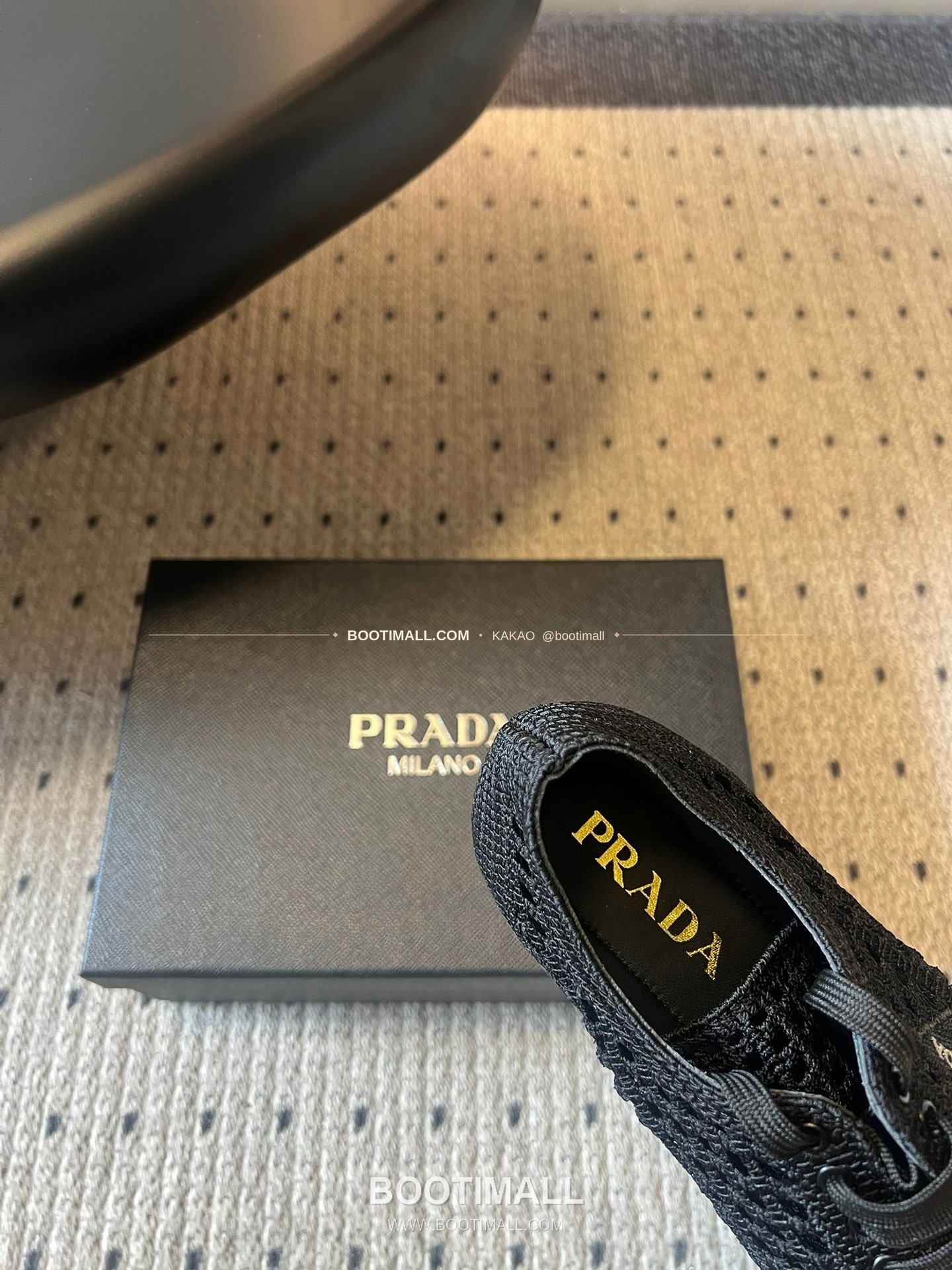 프라다 2026SS 메쉬 자수 레이스업 로우탑 스니커즈 Prada 2026 SS Mesh Embroidered Lace-Up Low Top Black Sneakers 8