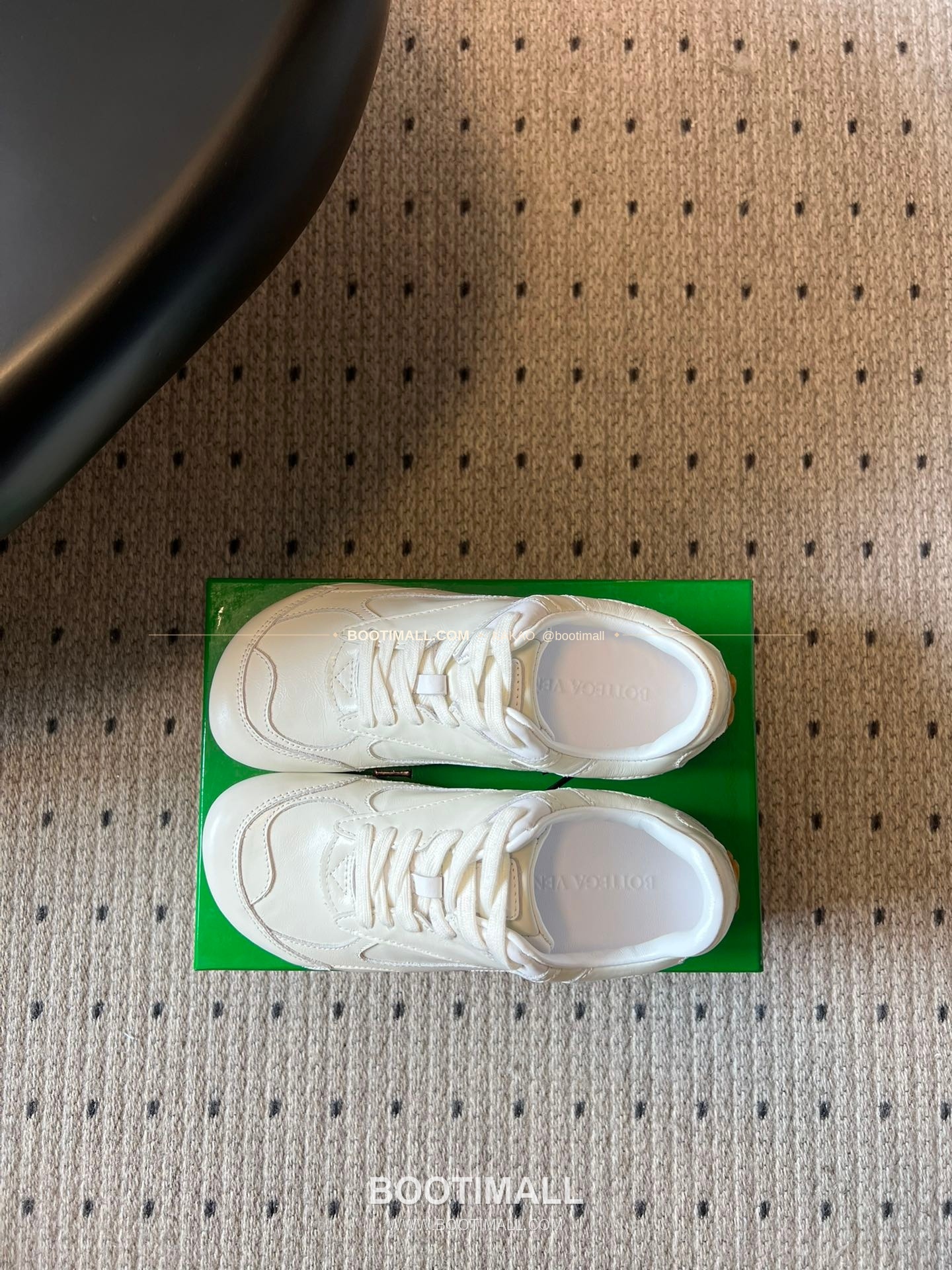 보테가베네타 2026SS 소가죽 레이스업 독일군 로우탑 스니커즈 Bottega Veneta 2026 SS Cow Leather Lace-Up German Trainer Low Top Ivory Sneakers 6