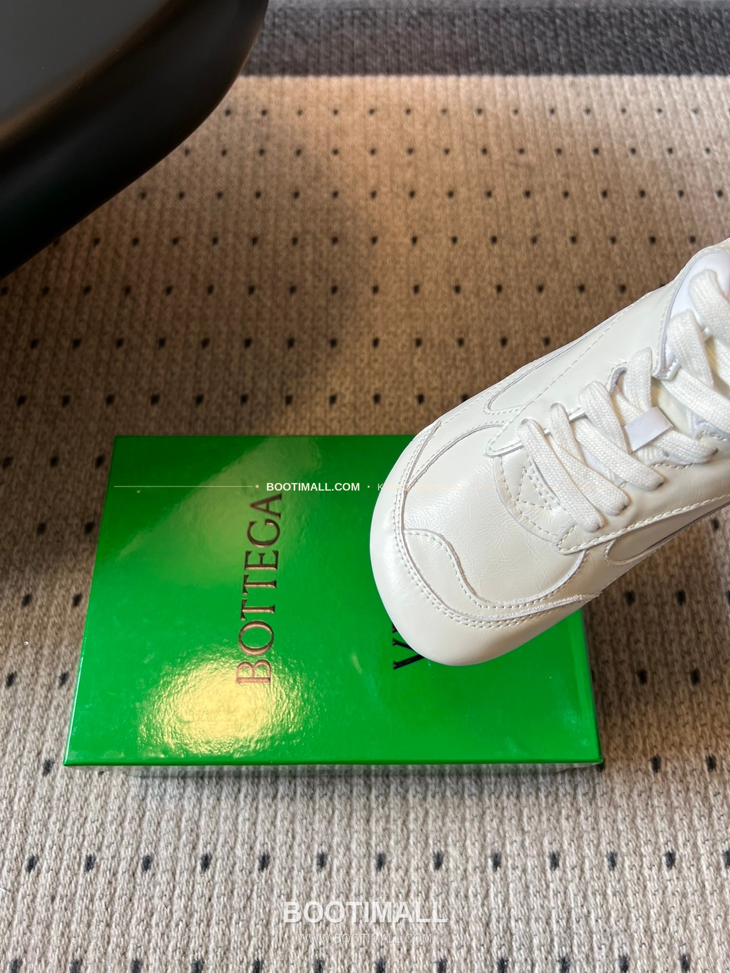 보테가베네타 2026SS 소가죽 레이스업 독일군 로우탑 스니커즈 Bottega Veneta 2026 SS Cow Leather Lace-Up German Trainer Low Top Ivory Sneakers 7