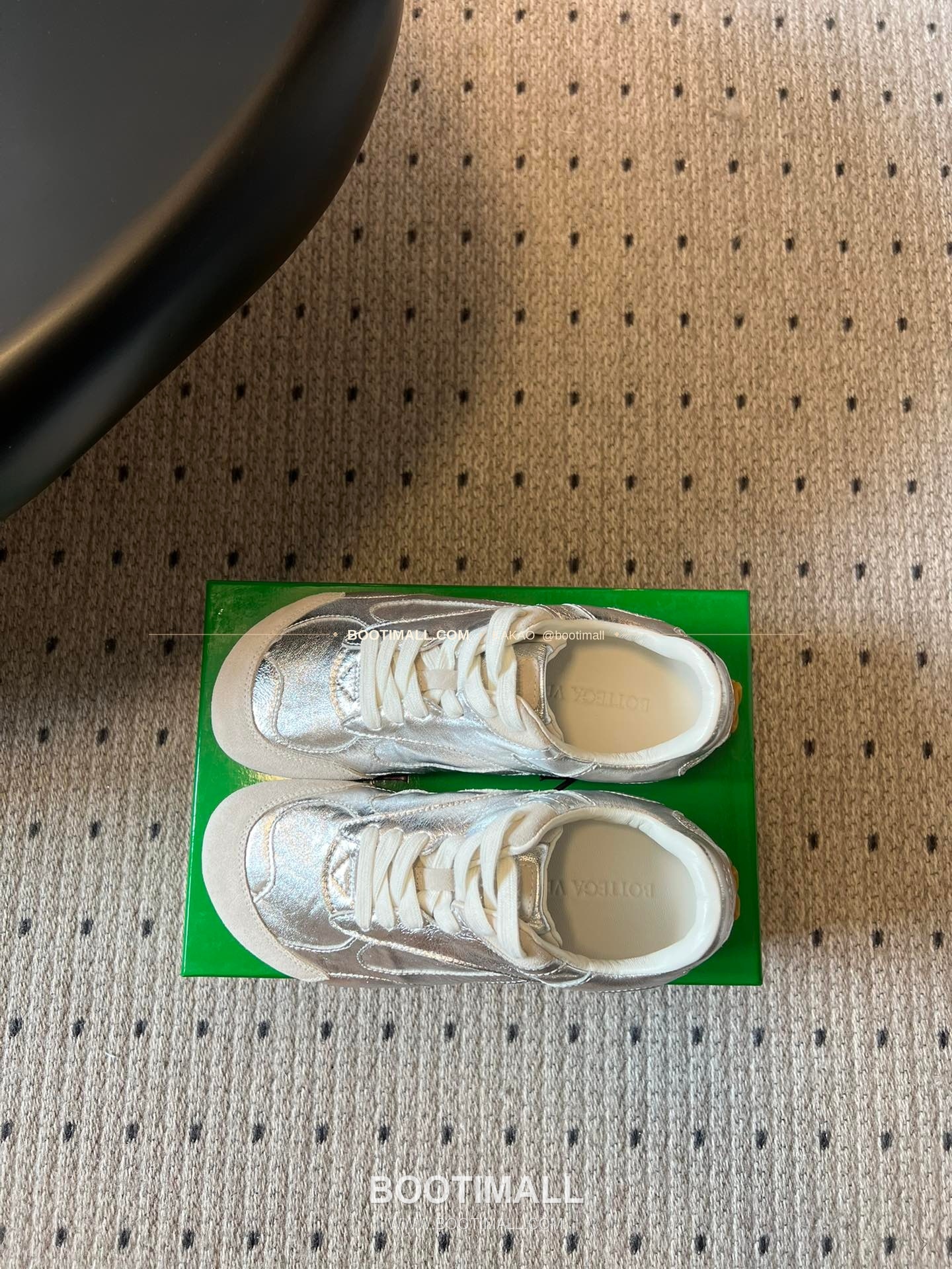 보테가베네타 2026SS 소가죽 레이스업 독일군 로우탑 스니커즈 Bottega Veneta 2026 SS Cow Leather Lace-Up German Trainer Low Top Ivory Sneakers 6