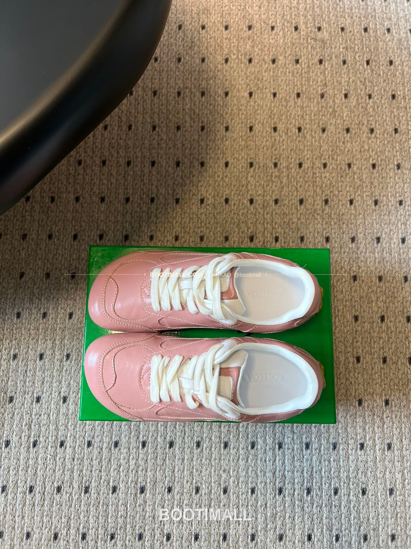 보테가베네타 2026SS 소가죽 레이스업 독일군 로우탑 스니커즈 Bottega Veneta 2026 SS Cow Leather Lace-Up German Trainer Low Top Ivory Sneakers 6