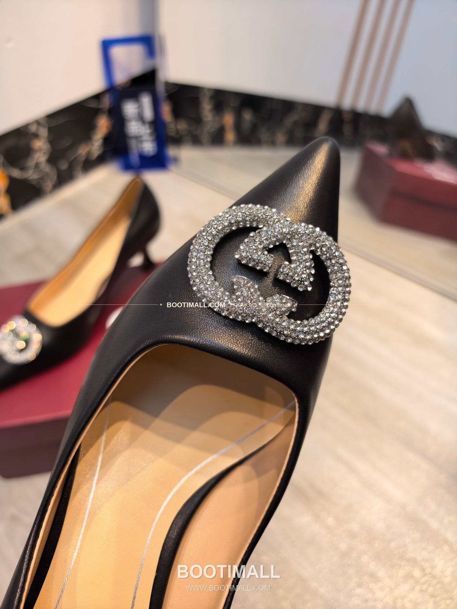 구찌 2026 소가죽 더블G 크리스탈 포인티드토 펌프스 Gucci 2026 Cow Leather Double G Crystal Pointed Toe Black Pumps 5.5cm 7