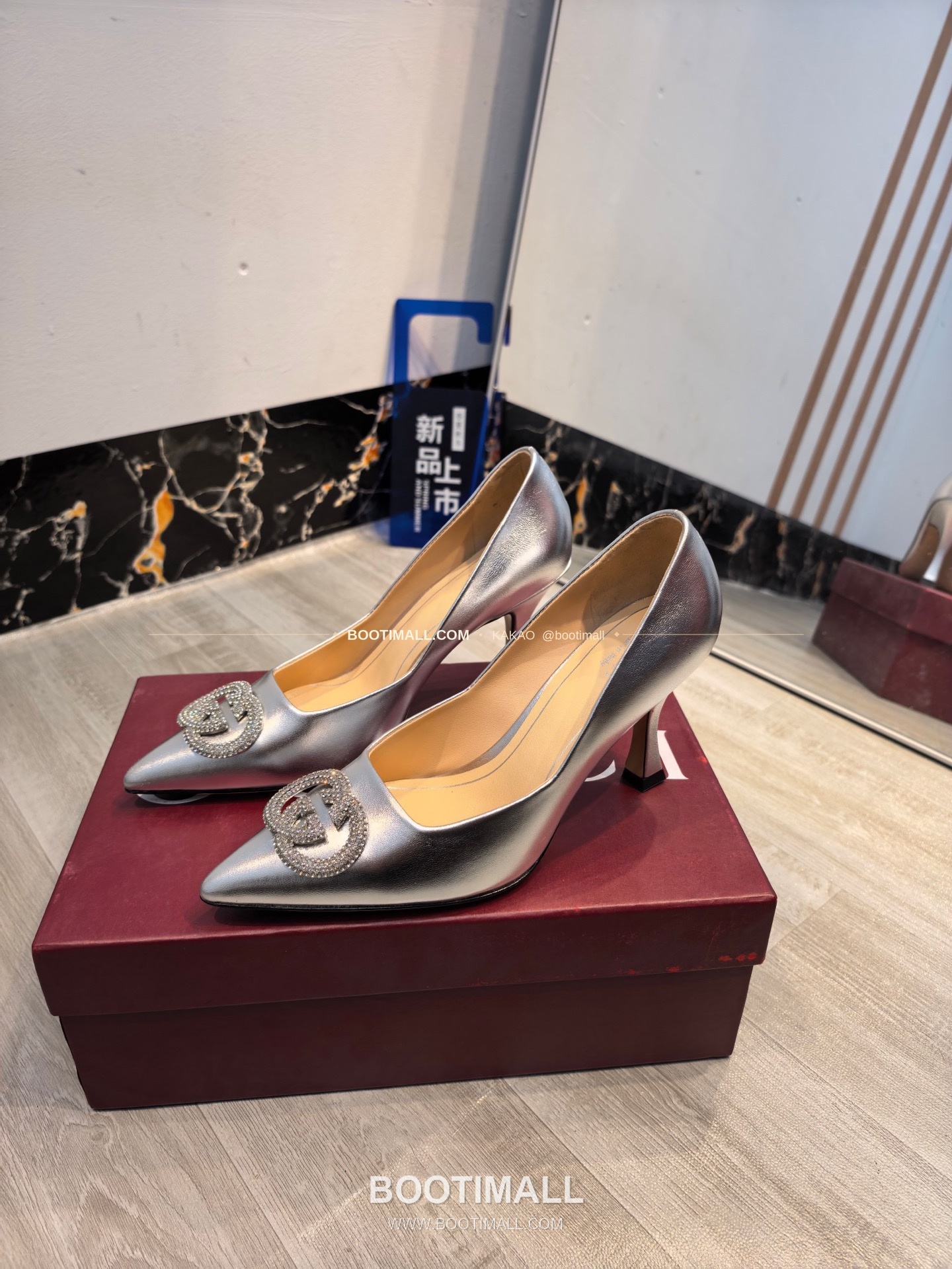 구찌 2026 소가죽 더블G 크리스탈 포인티드토 펌프스 Gucci 2026 Cow Leather Double G Crystal Pointed Toe Black Pumps 5.5cm 3