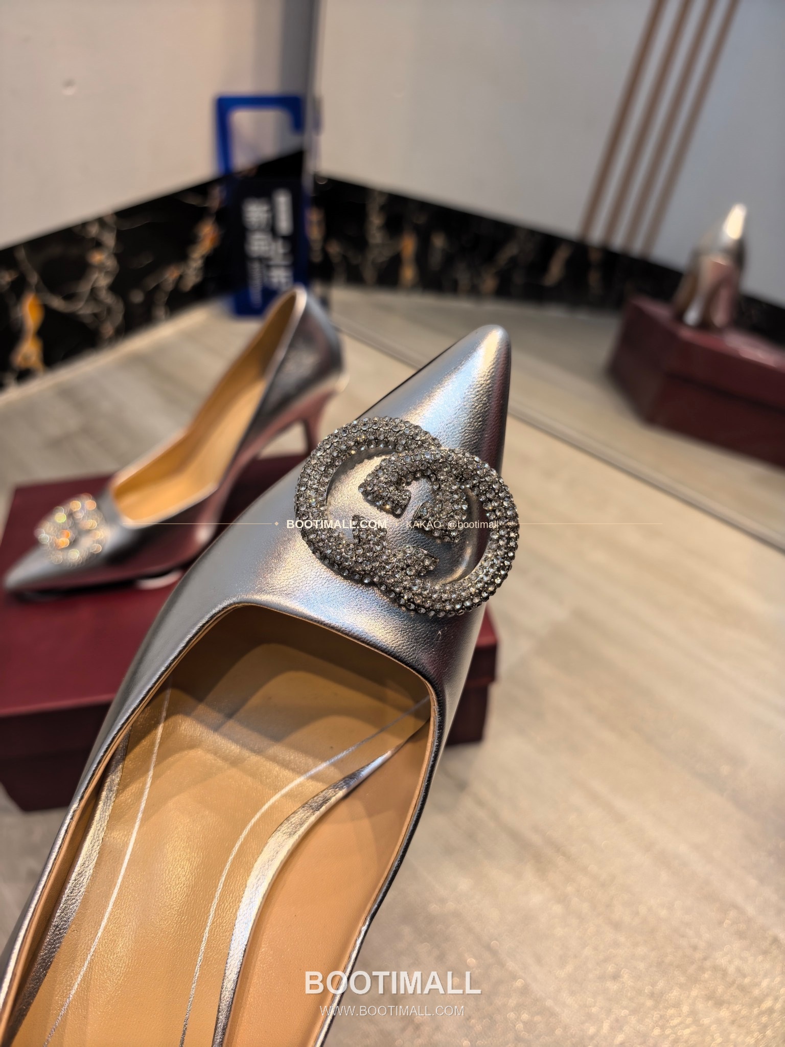 구찌 2026 소가죽 더블G 크리스탈 포인티드토 펌프스 Gucci 2026 Cow Leather Double G Crystal Pointed Toe Black Pumps 5.5cm 7