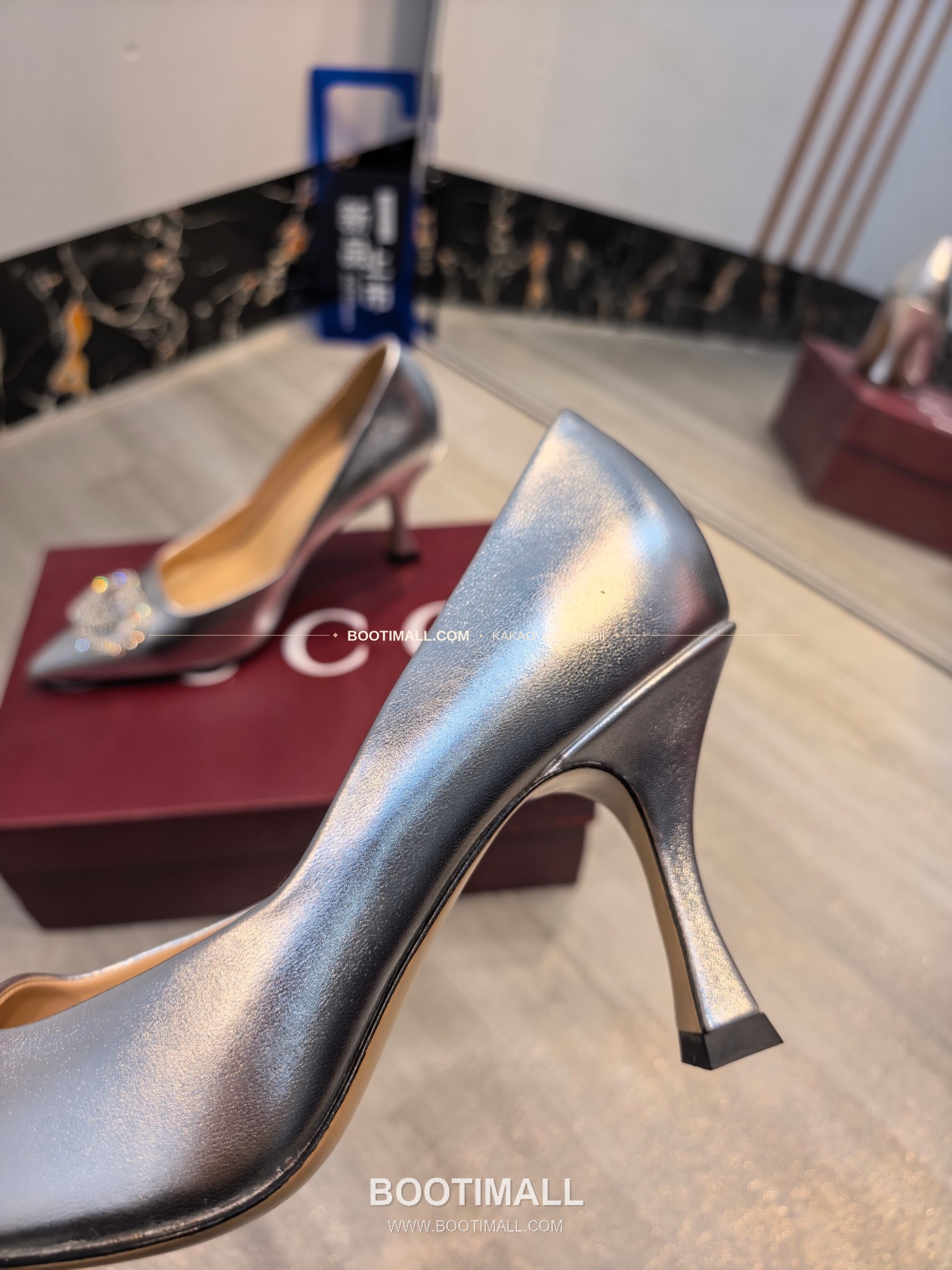 구찌 2026 소가죽 더블G 크리스탈 포인티드토 펌프스 Gucci 2026 Cow Leather Double G Crystal Pointed Toe Black Pumps 5.5cm 8