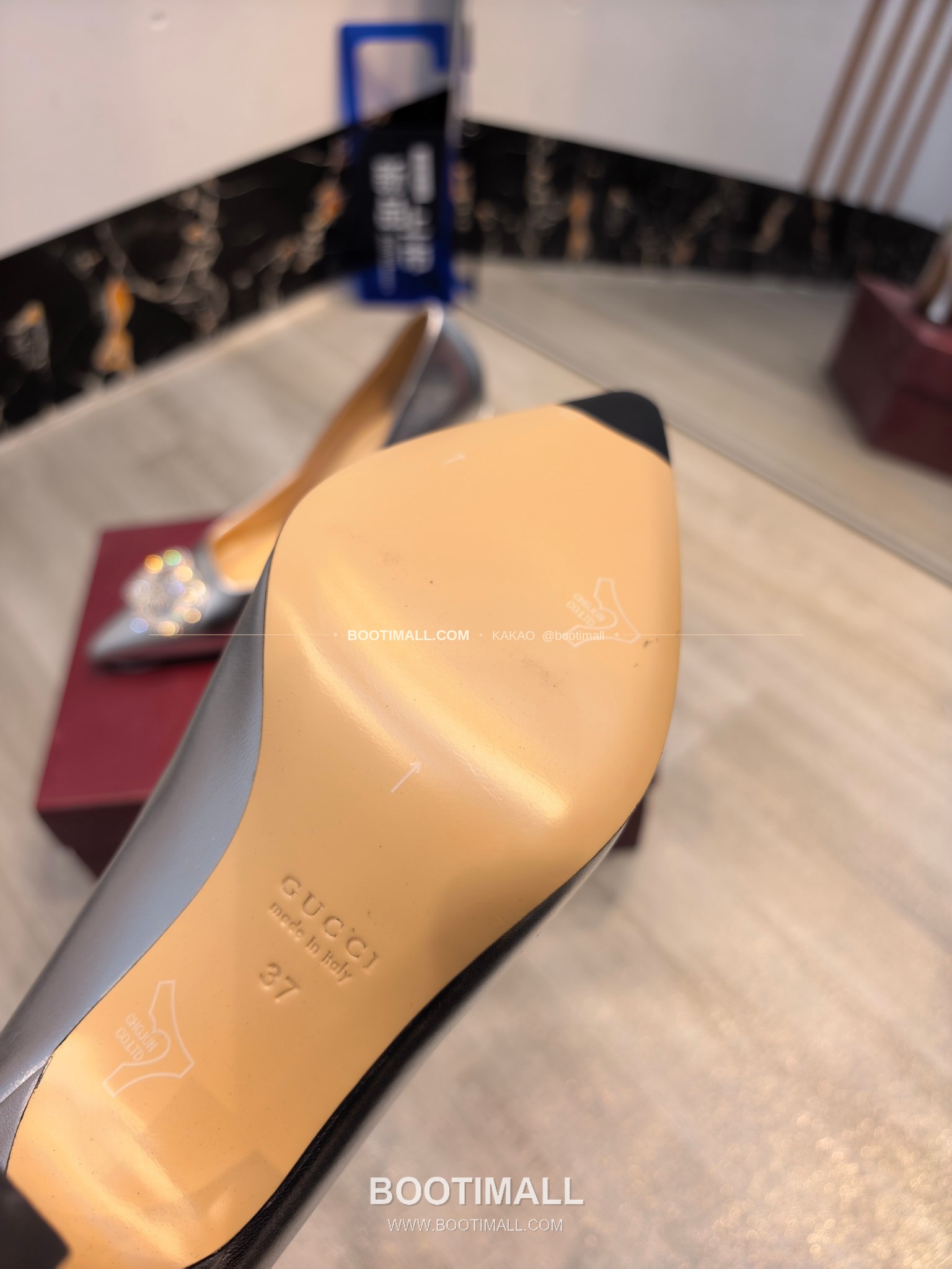 구찌 2026 소가죽 더블G 크리스탈 포인티드토 펌프스 Gucci 2026 Cow Leather Double G Crystal Pointed Toe Black Pumps 5.5cm 9