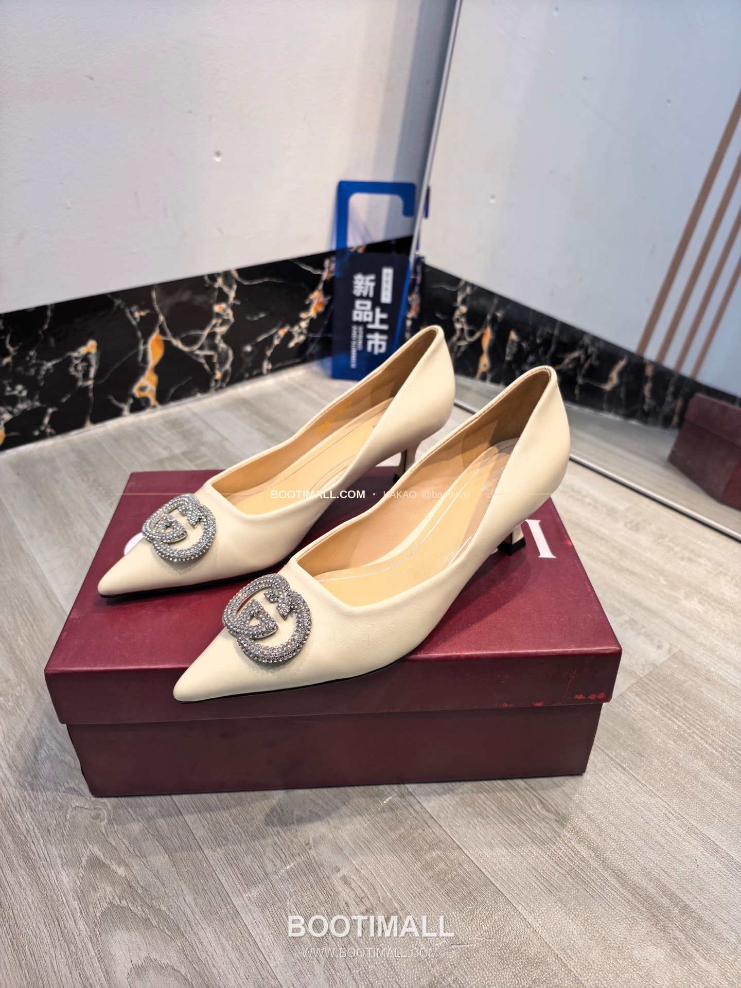 구찌 2026 소가죽 더블G 크리스탈 포인티드토 펌프스 Gucci 2026 Cow Leather Double G Crystal Pointed Toe Black Pumps 5.5cm 3