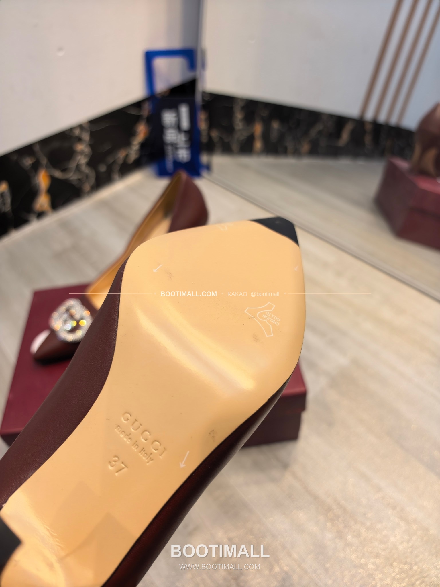 구찌 2026 소가죽 더블G 크리스탈 포인티드토 펌프스 Gucci 2026 Cow Leather Double G Crystal Pointed Toe Black Pumps 5.5cm 9