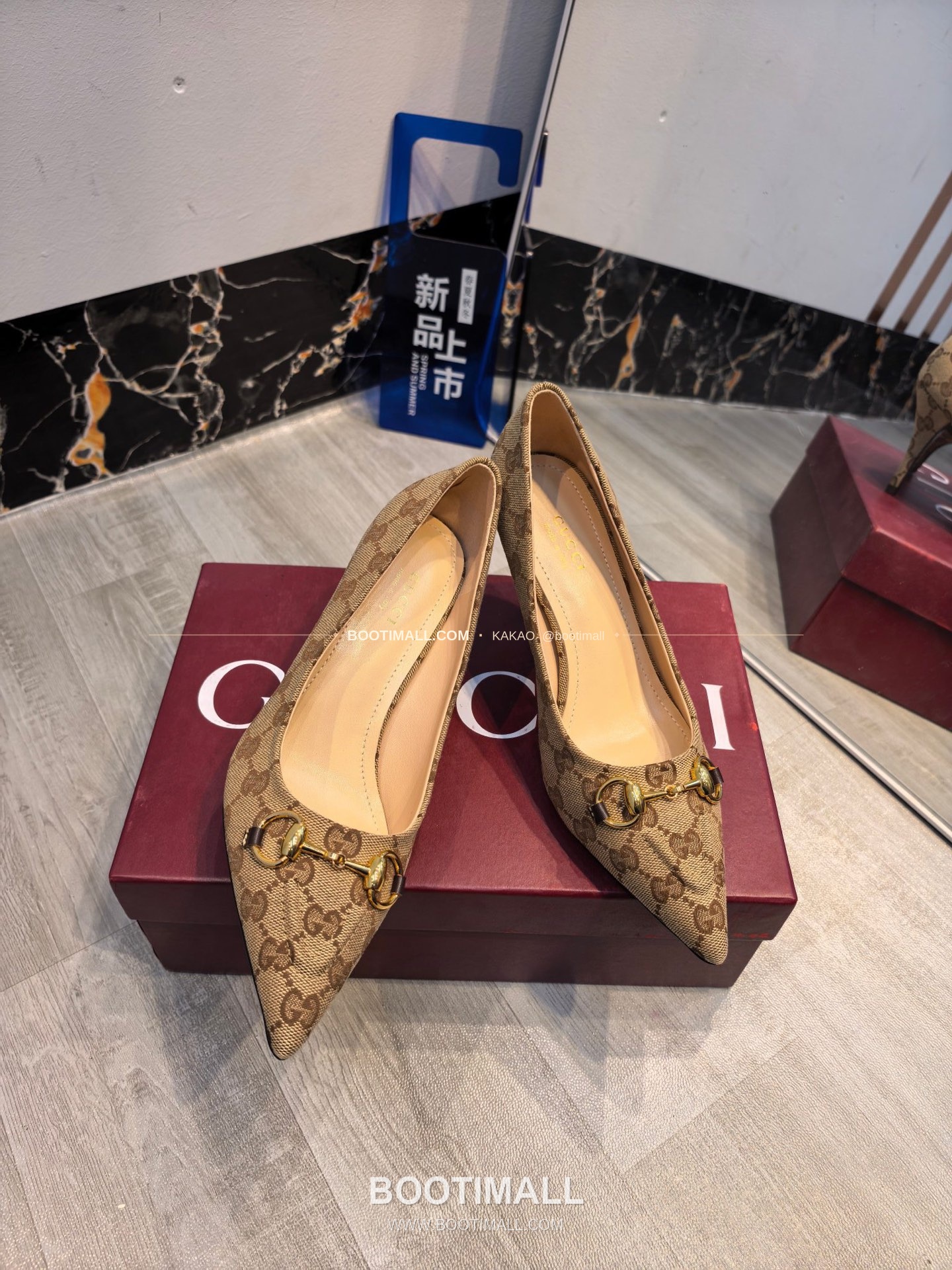 구찌 2026 소가죽 더블G 크리스탈 포인티드토 펌프스 Gucci 2026 Cow Leather Double G Crystal Pointed Toe Black Pumps 8.5cm 8