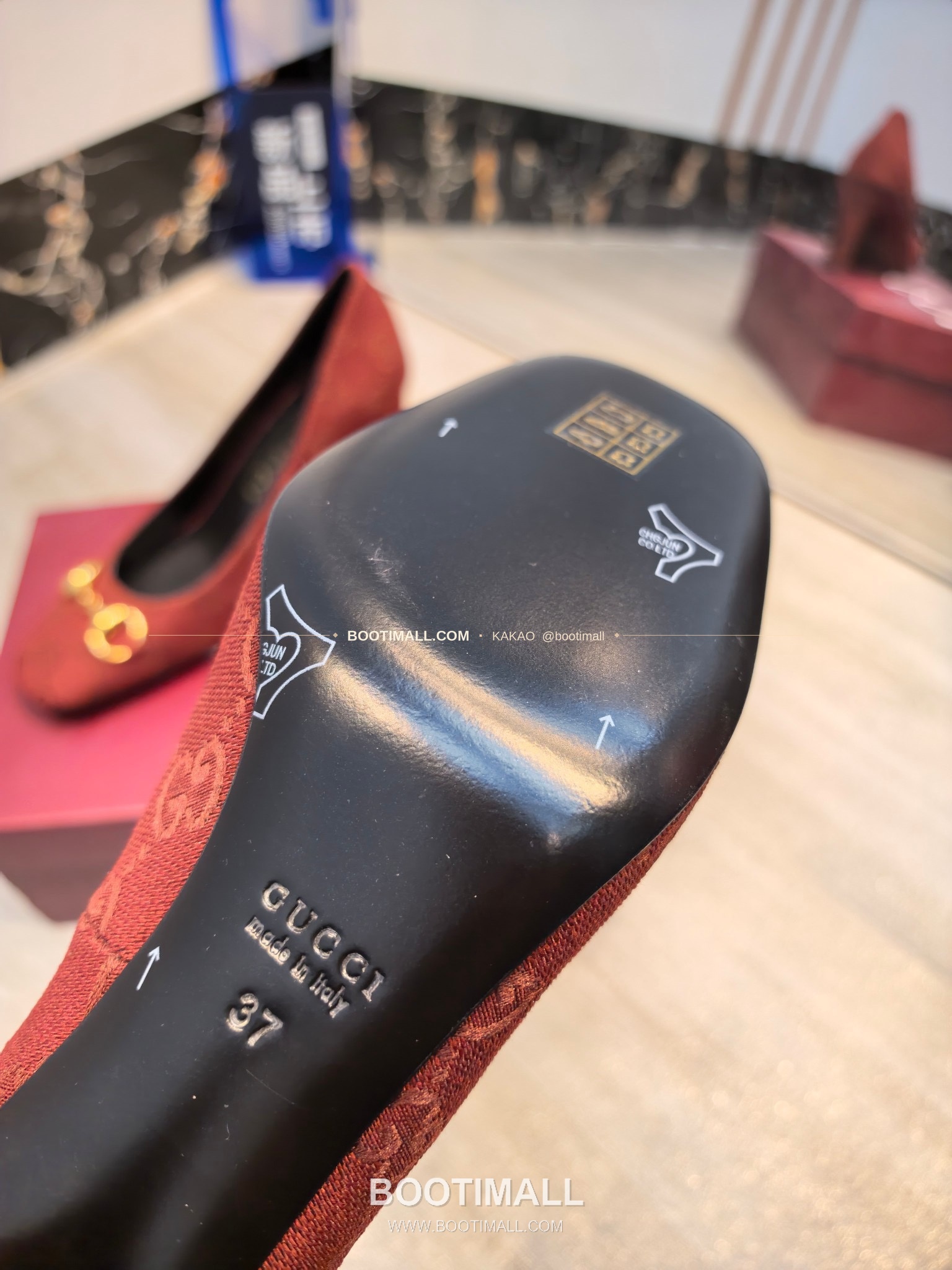 구찌 2026 소가죽 GG프린트 호스빗 라운드토 펌프스 Gucci 2026 Cow Leather GG Print Horsebit Round Toe Black Pumps 7.5cm 9