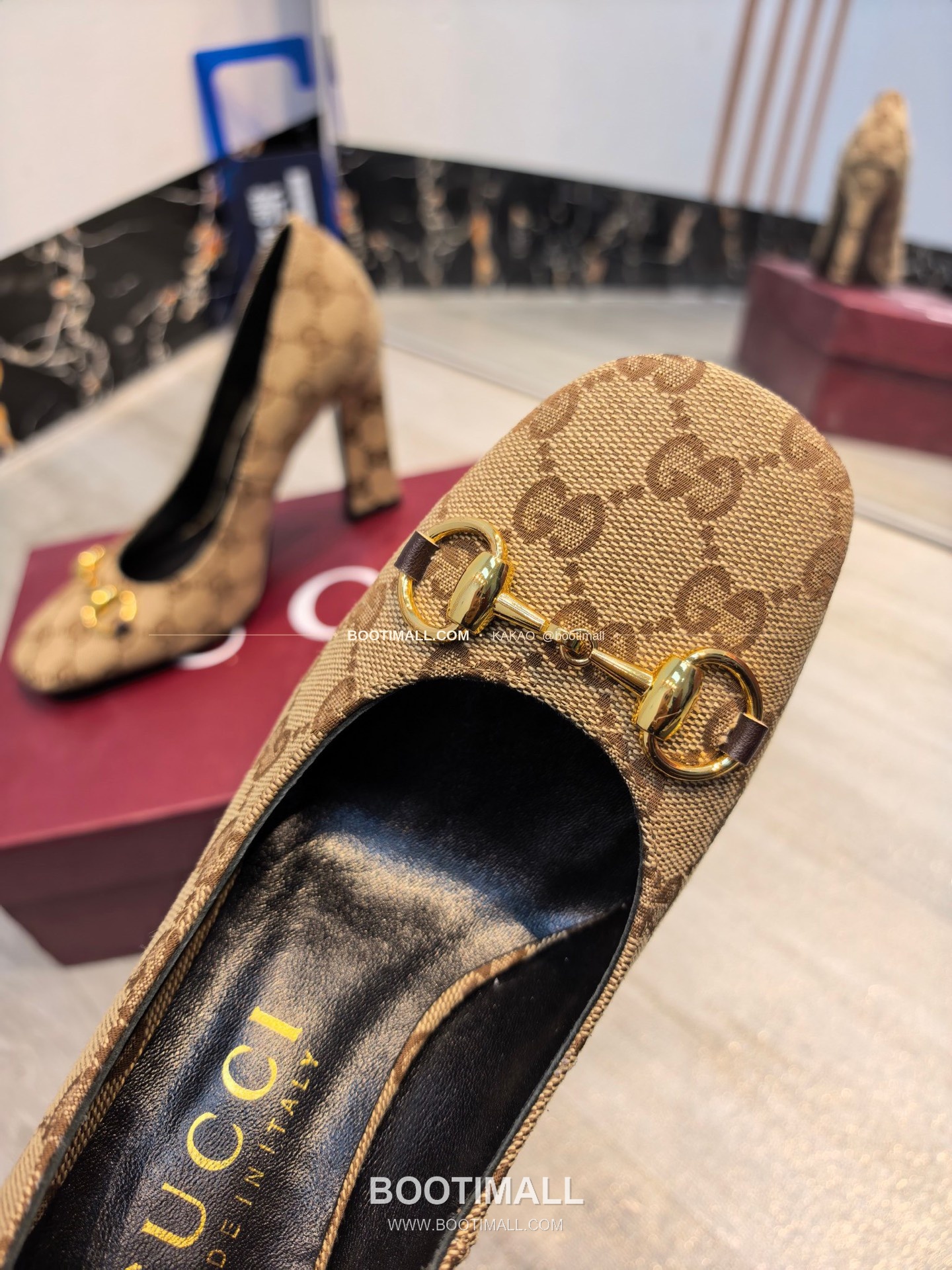 구찌 2026 소가죽 GG프린트 호스빗 라운드토 펌프스 Gucci 2026 Cow Leather GG Print Horsebit Round Toe Black Pumps 7.5cm 6