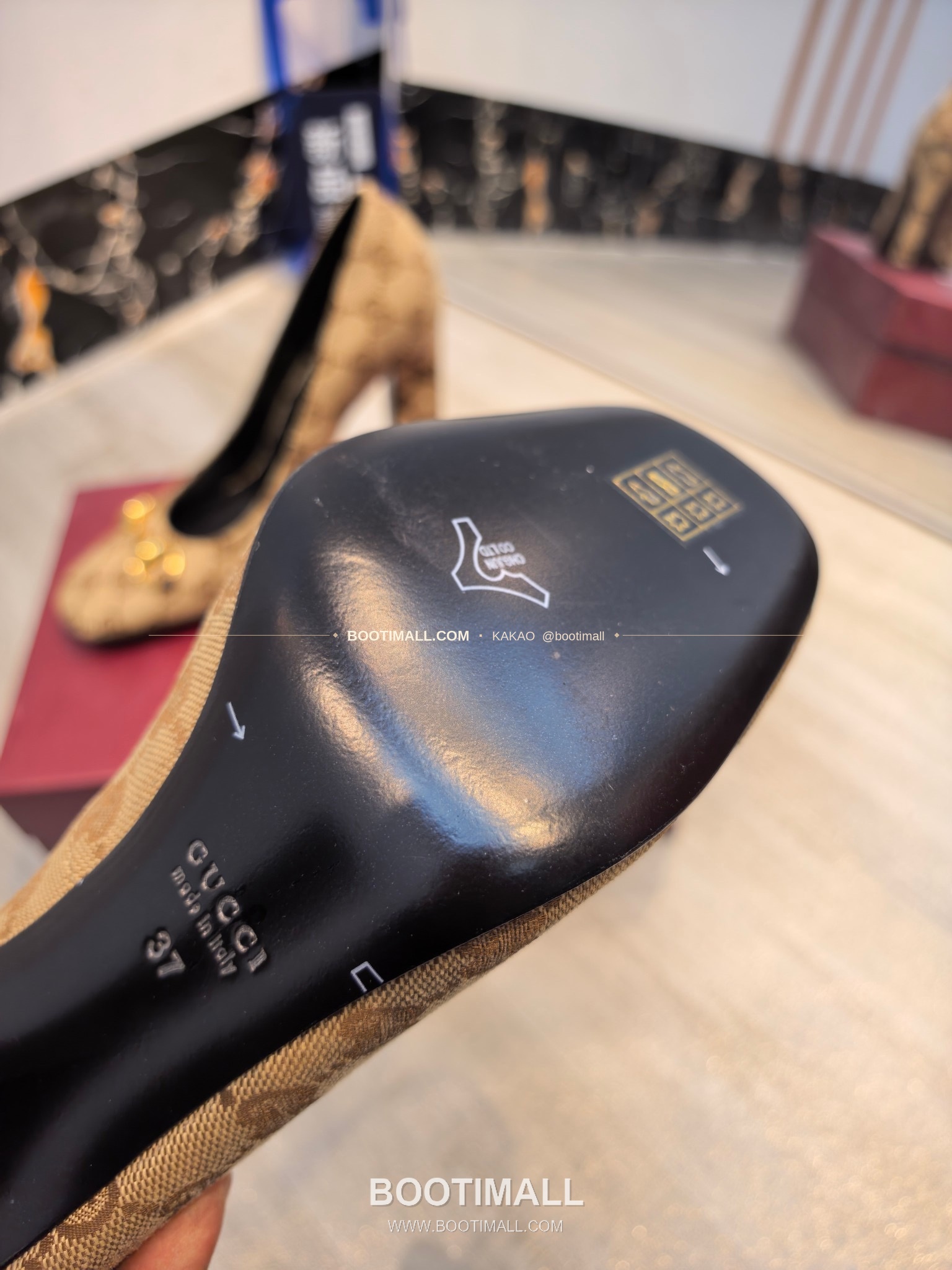 구찌 2026 소가죽 GG프린트 호스빗 라운드토 펌프스 Gucci 2026 Cow Leather GG Print Horsebit Round Toe Black Pumps 7.5cm 9