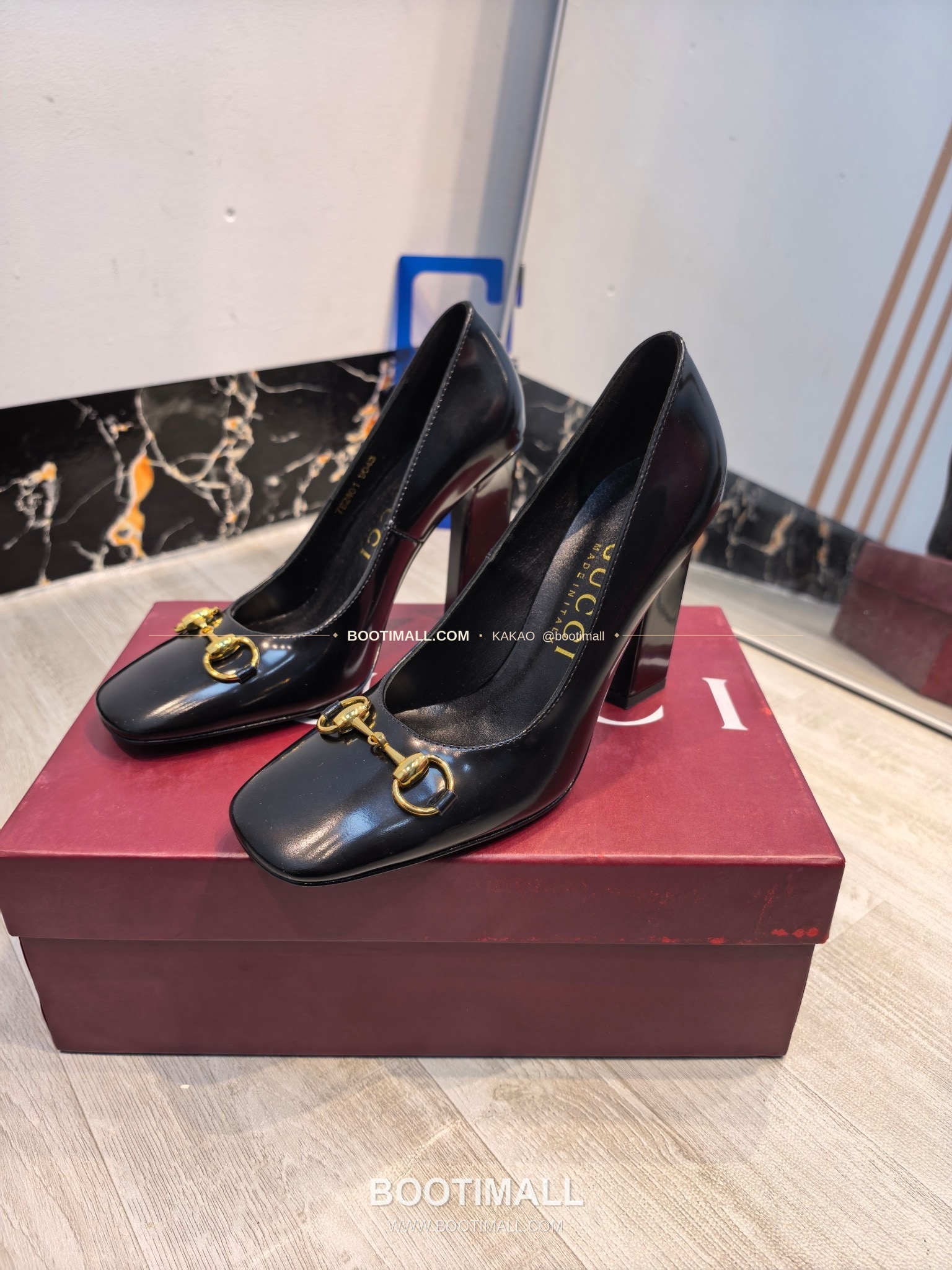 구찌 2026 소가죽 GG프린트 호스빗 라운드토 펌프스 Gucci 2026 Cow Leather GG Print Horsebit Round Toe Black Pumps 7.5cm 3
