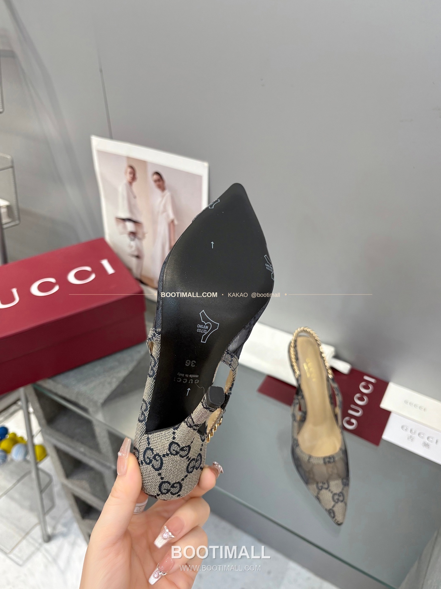 구찌 2026 메쉬 GG 로고 체인 포인티드토 샌들 Gucci 2026 Mesh GG Logo Chain Pointed Toe Black Sandals 10cm 9