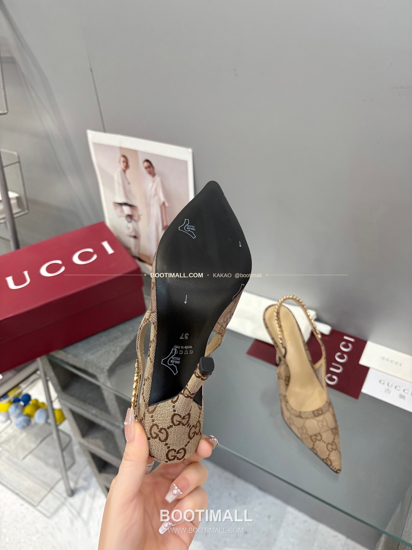 구찌 2026 메쉬 GG 로고 체인 포인티드토 샌들 Gucci 2026 Mesh GG Logo Chain Pointed Toe Black Sandals 10cm 9