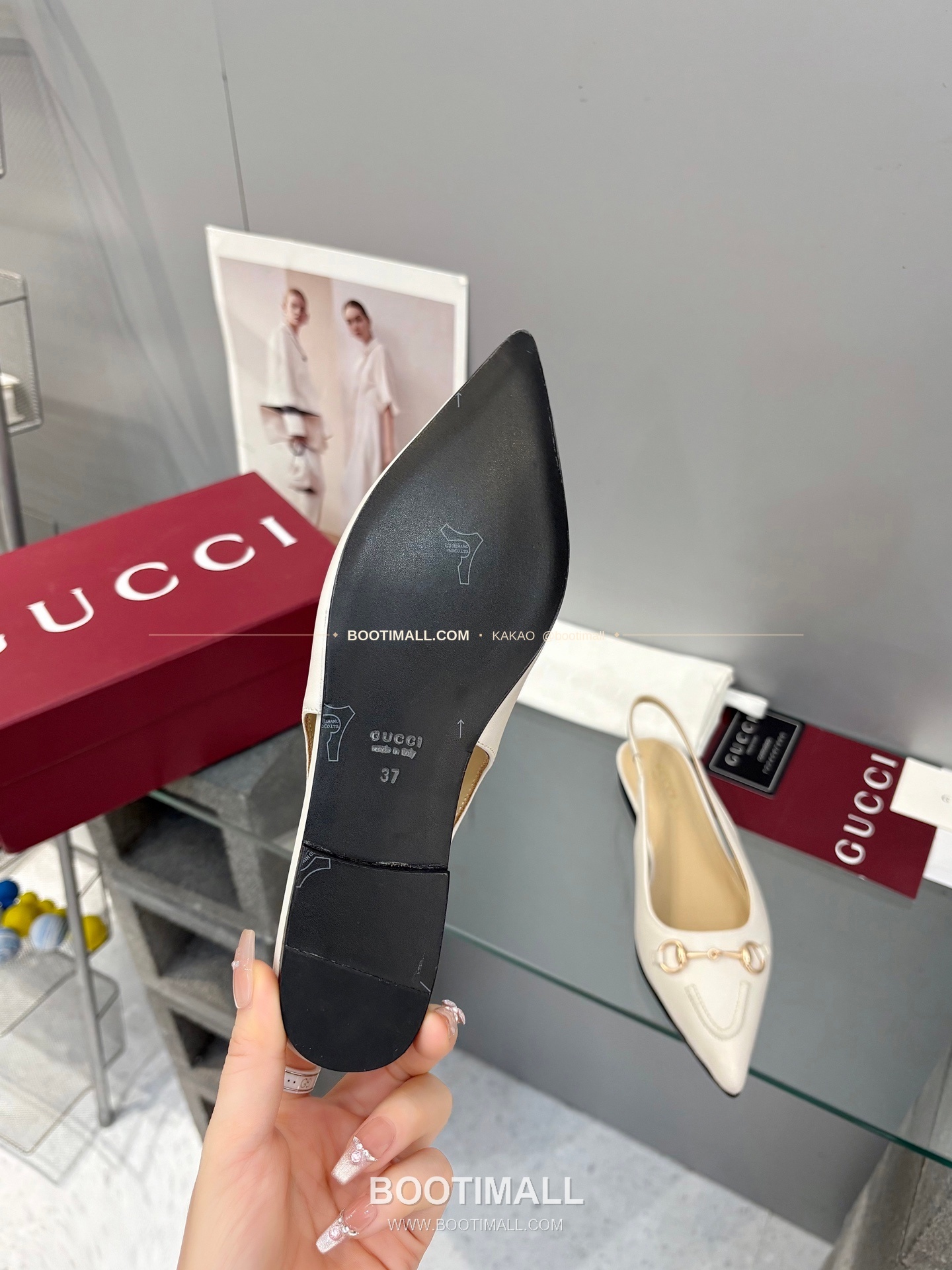 구찌 2026 페이턴트 소가죽 GG 메탈 스트랩 블랙 플랫 샌들 Gucci 2026 Patent Cow Leather GG Metal Strap Black Flat Sandals 9