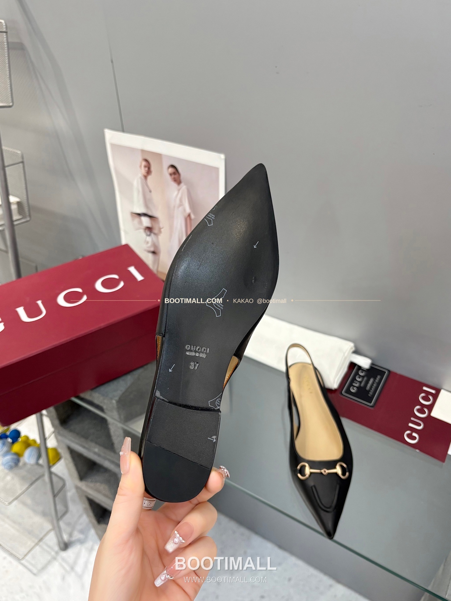 구찌 2026 페이턴트 소가죽 GG 메탈 스트랩 블랙 플랫 샌들 Gucci 2026 Patent Cow Leather GG Metal Strap Black Flat Sandals 9