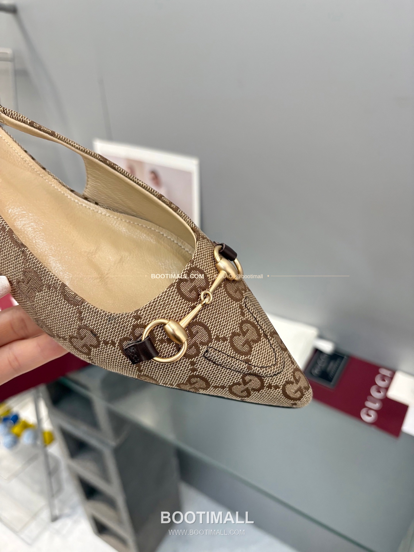 구찌 2026 페이턴트 소가죽 GG 메탈 스트랩 블랙 플랫 샌들 Gucci 2026 Patent Cow Leather GG Metal Strap Black Flat Sandals 7