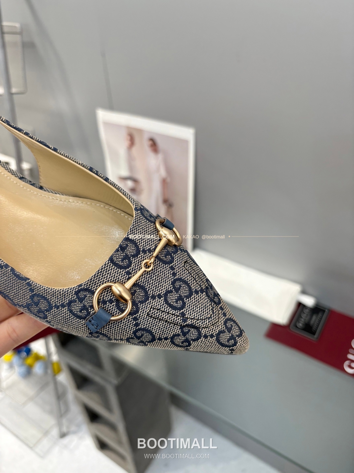 구찌 2026 페이턴트 소가죽 GG 메탈 스트랩 블랙 플랫 샌들 Gucci 2026 Patent Cow Leather GG Metal Strap Black Flat Sandals 7