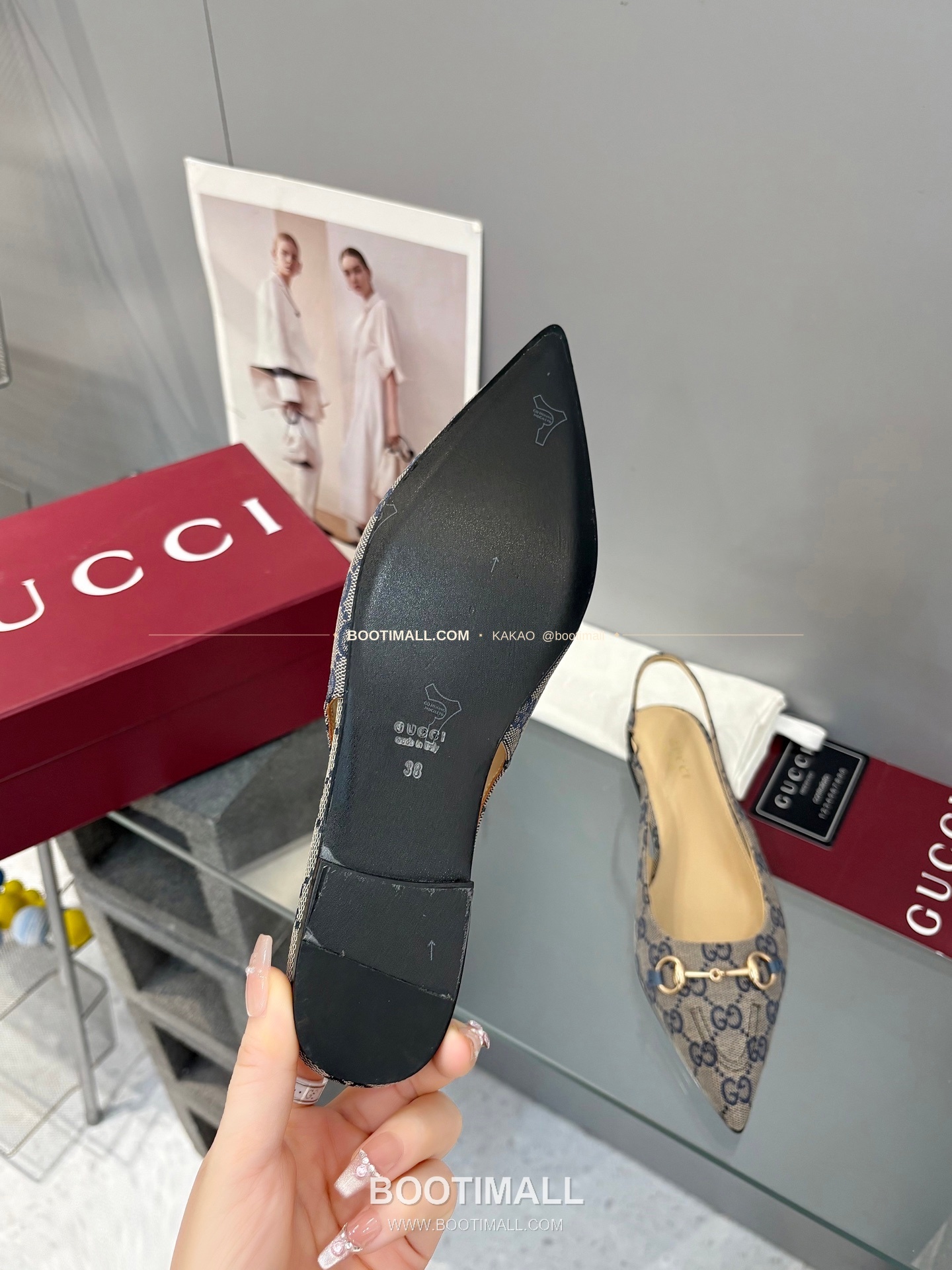 구찌 2026 페이턴트 소가죽 GG 메탈 스트랩 블랙 플랫 샌들 Gucci 2026 Patent Cow Leather GG Metal Strap Black Flat Sandals 9