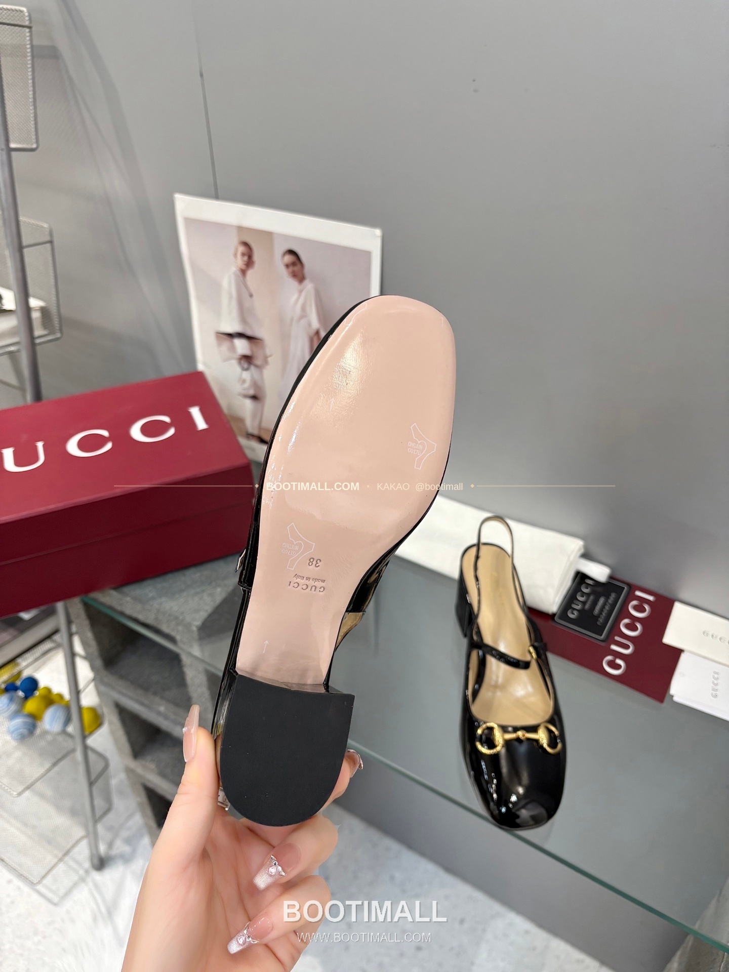 구찌 2026 페이턴트 레더 GG 메탈 스트랩 샌들 Gucci 2026 Patent Leather GG Metal Strap Black Sandals 5.5cm 9